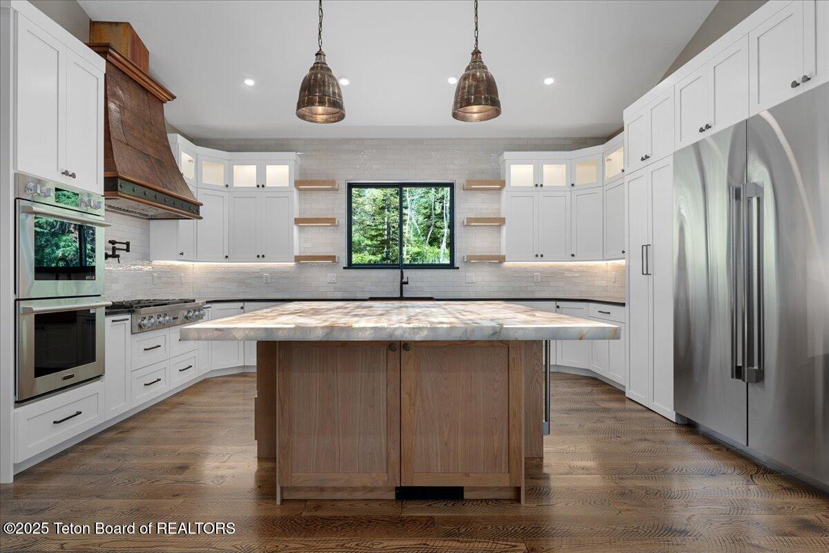 5727 FOREST RIDGE Road