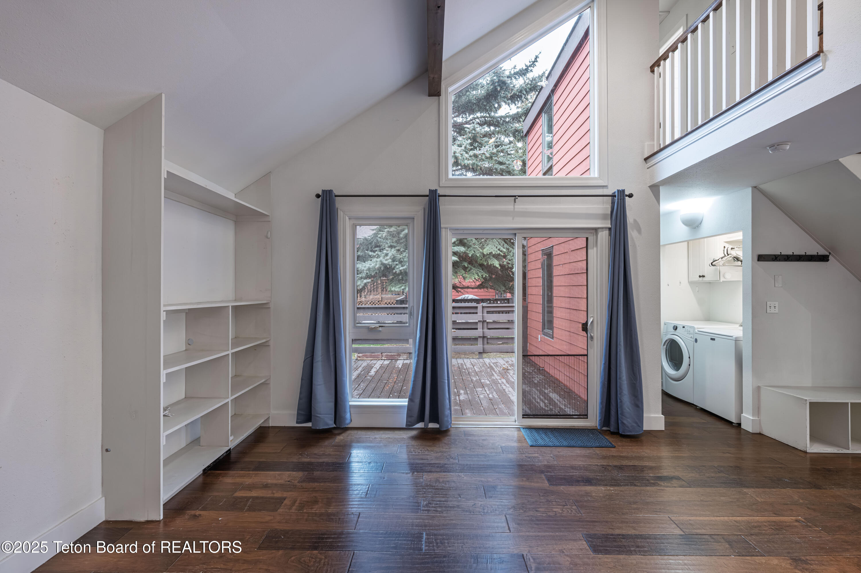 400 POWDERHORN Lane 67