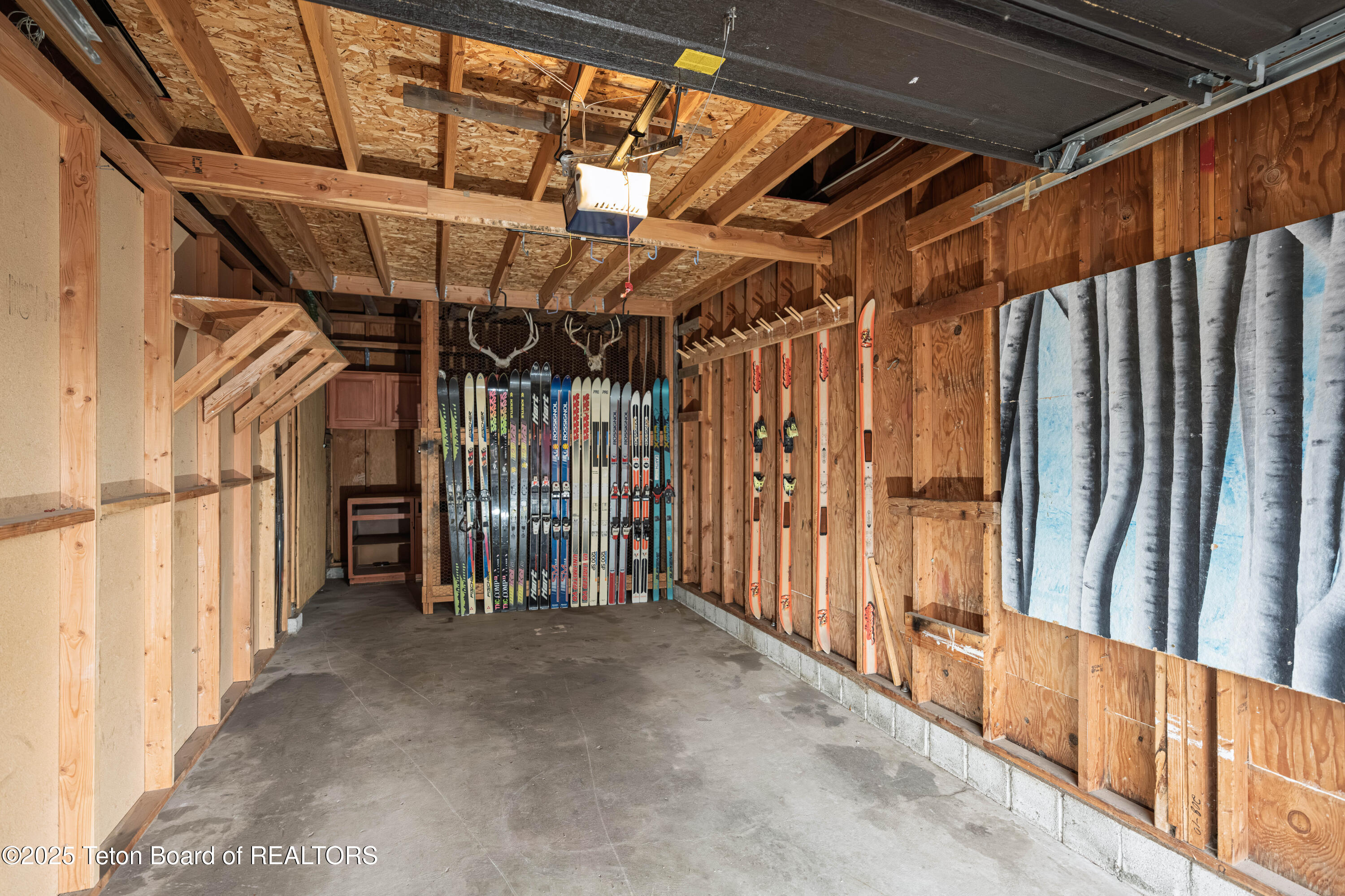 400 POWDERHORN Lane 67