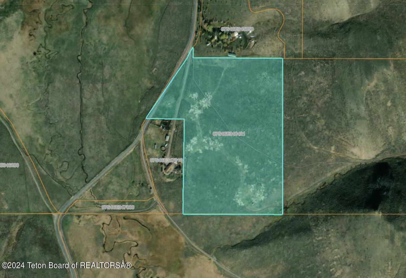 2410 SMOKY CANYON Road