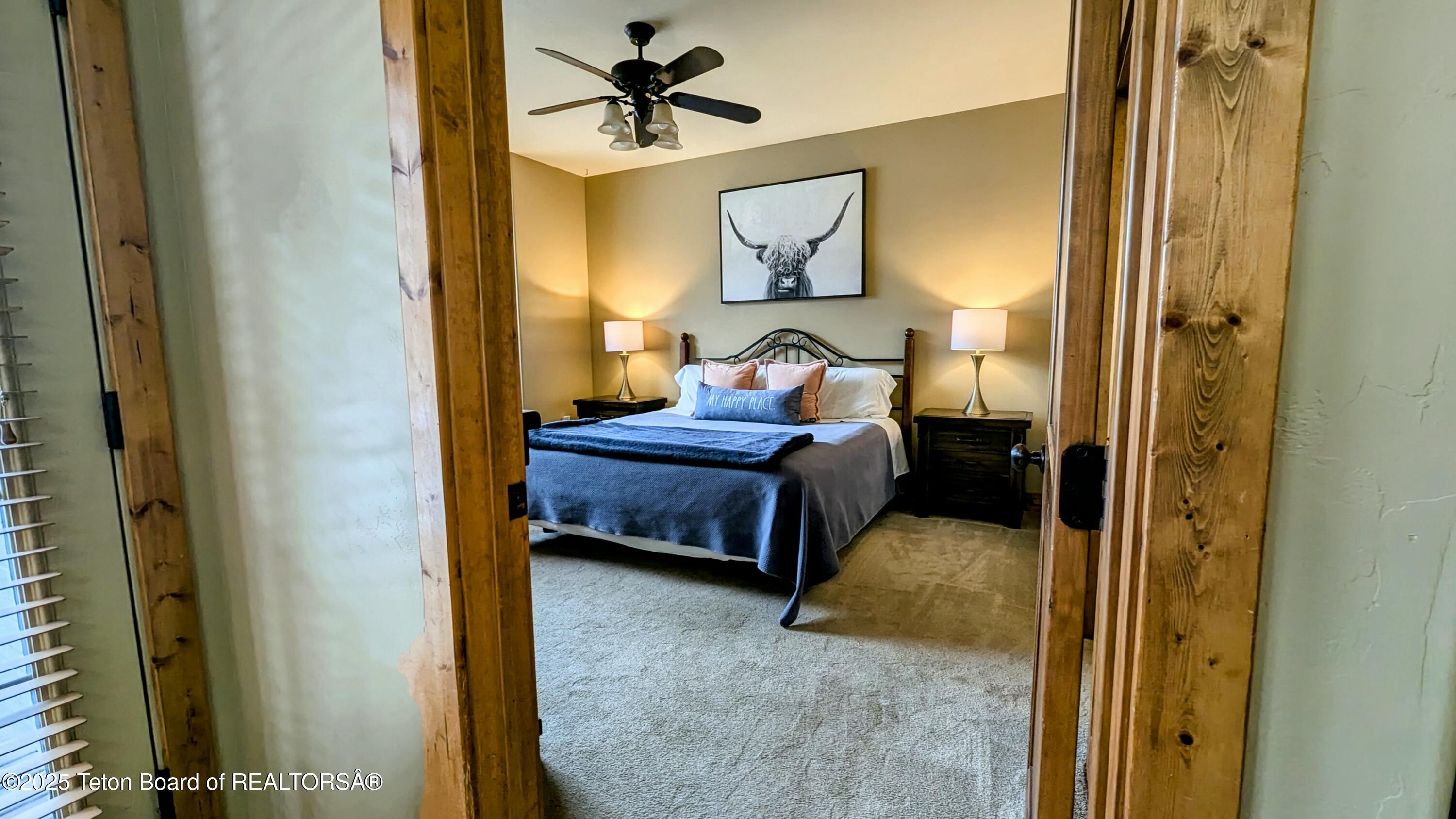 715 MORAINE COURT UNIT 19 GARAGE H