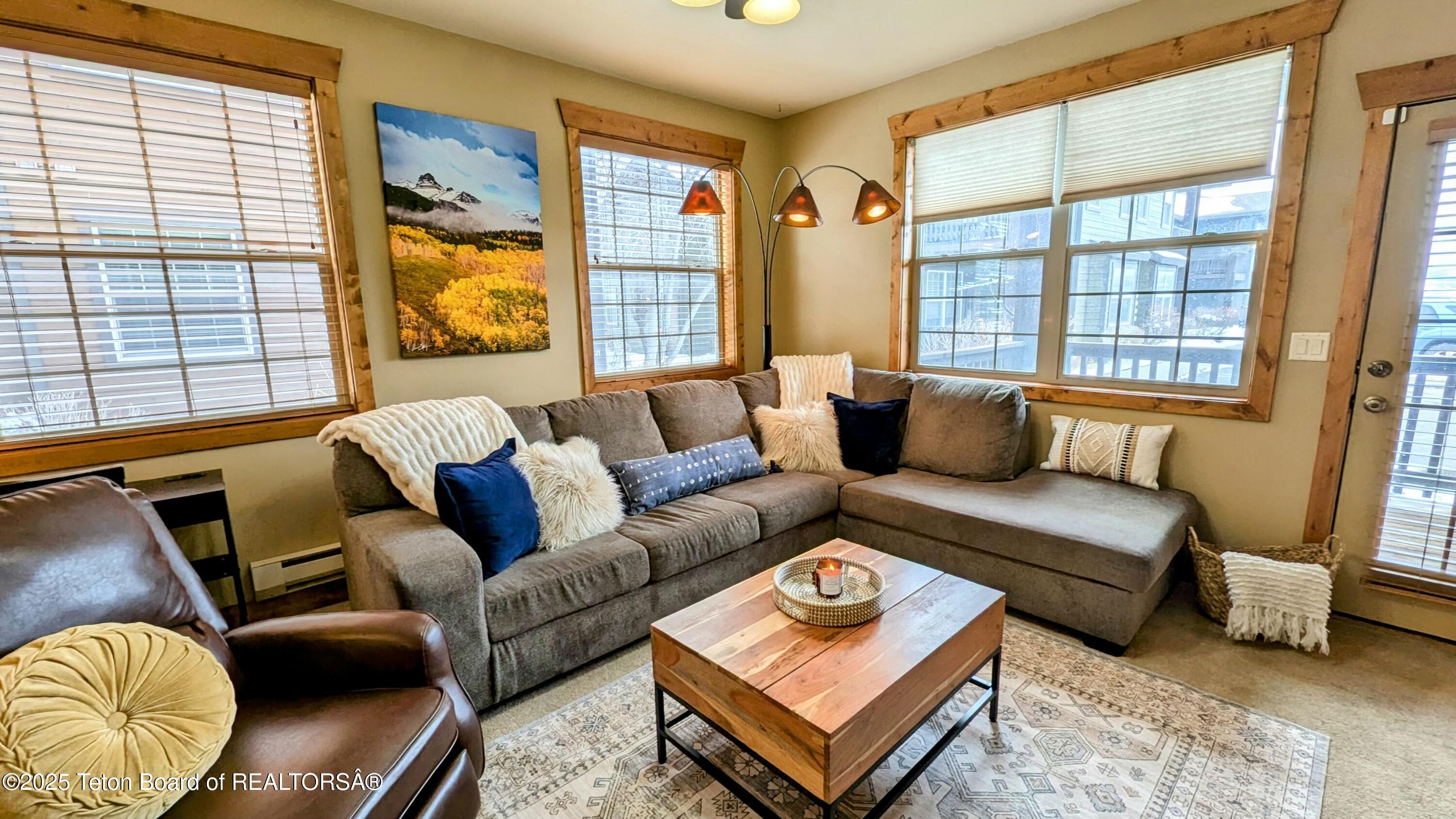 715 MORAINE COURT UNIT 19 GARAGE H