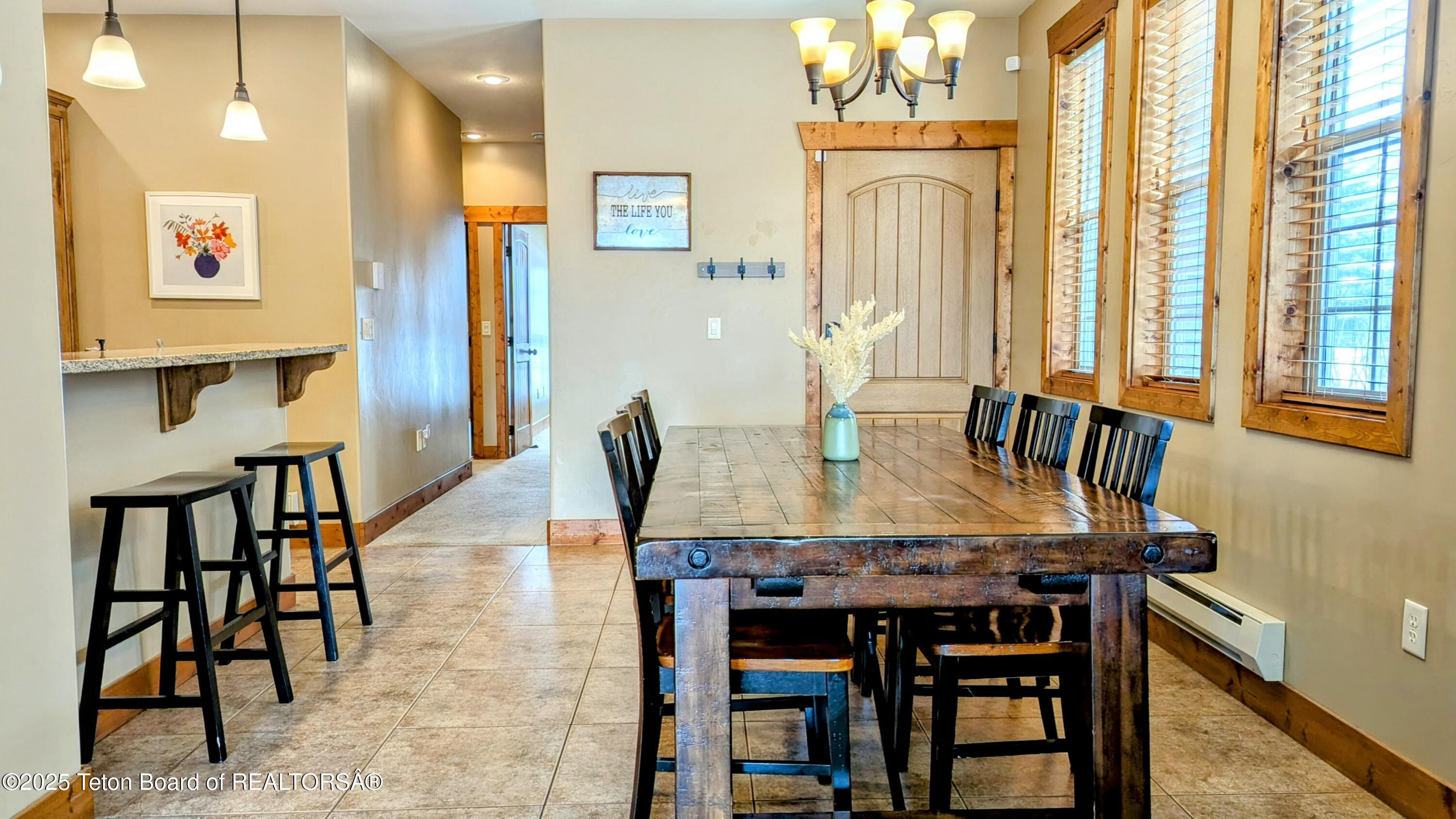 715 MORAINE COURT UNIT 19 GARAGE H