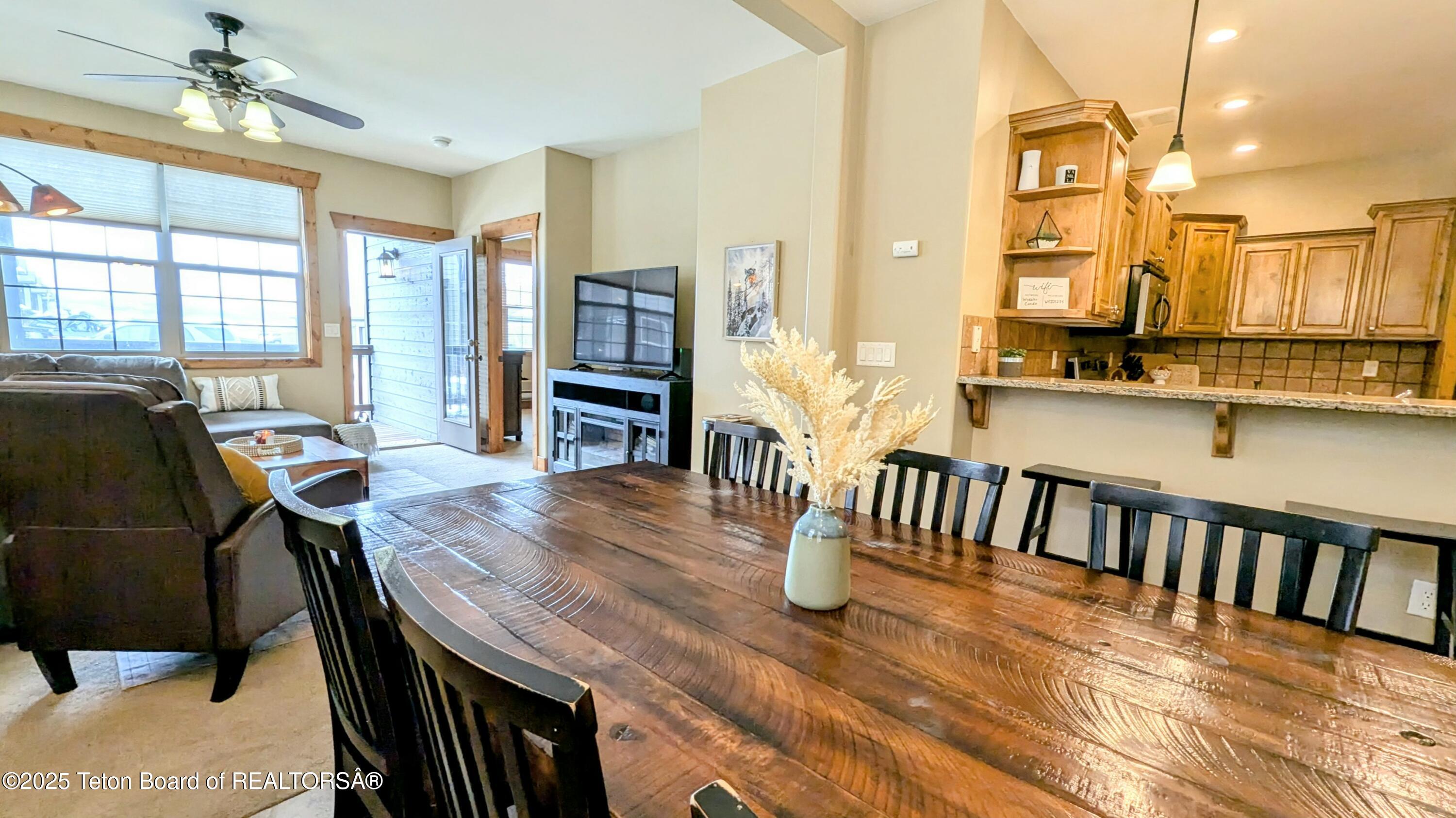 715 MORAINE COURT UNIT 19 GARAGE H