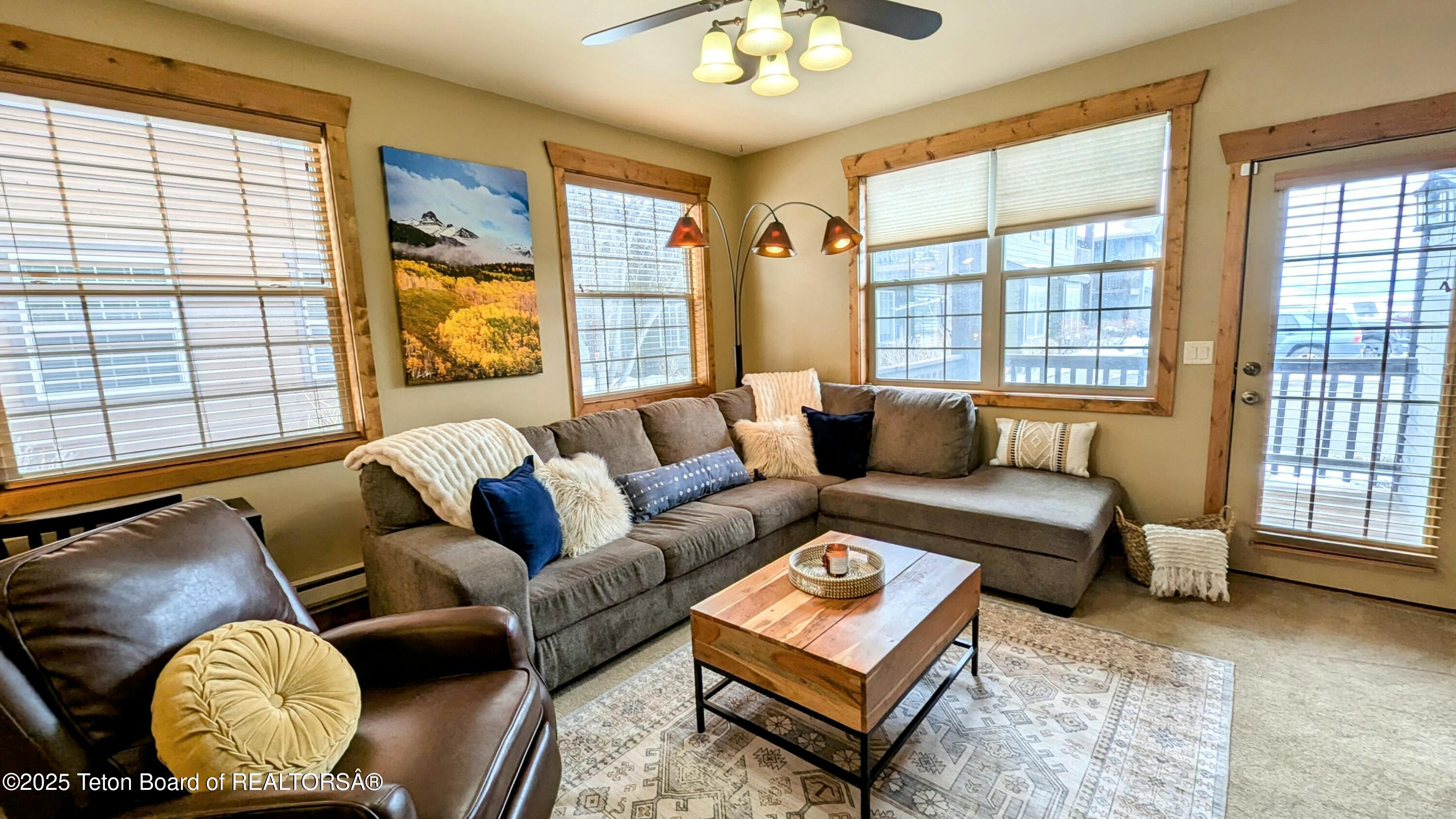 715 MORAINE COURT UNIT 19 GARAGE H