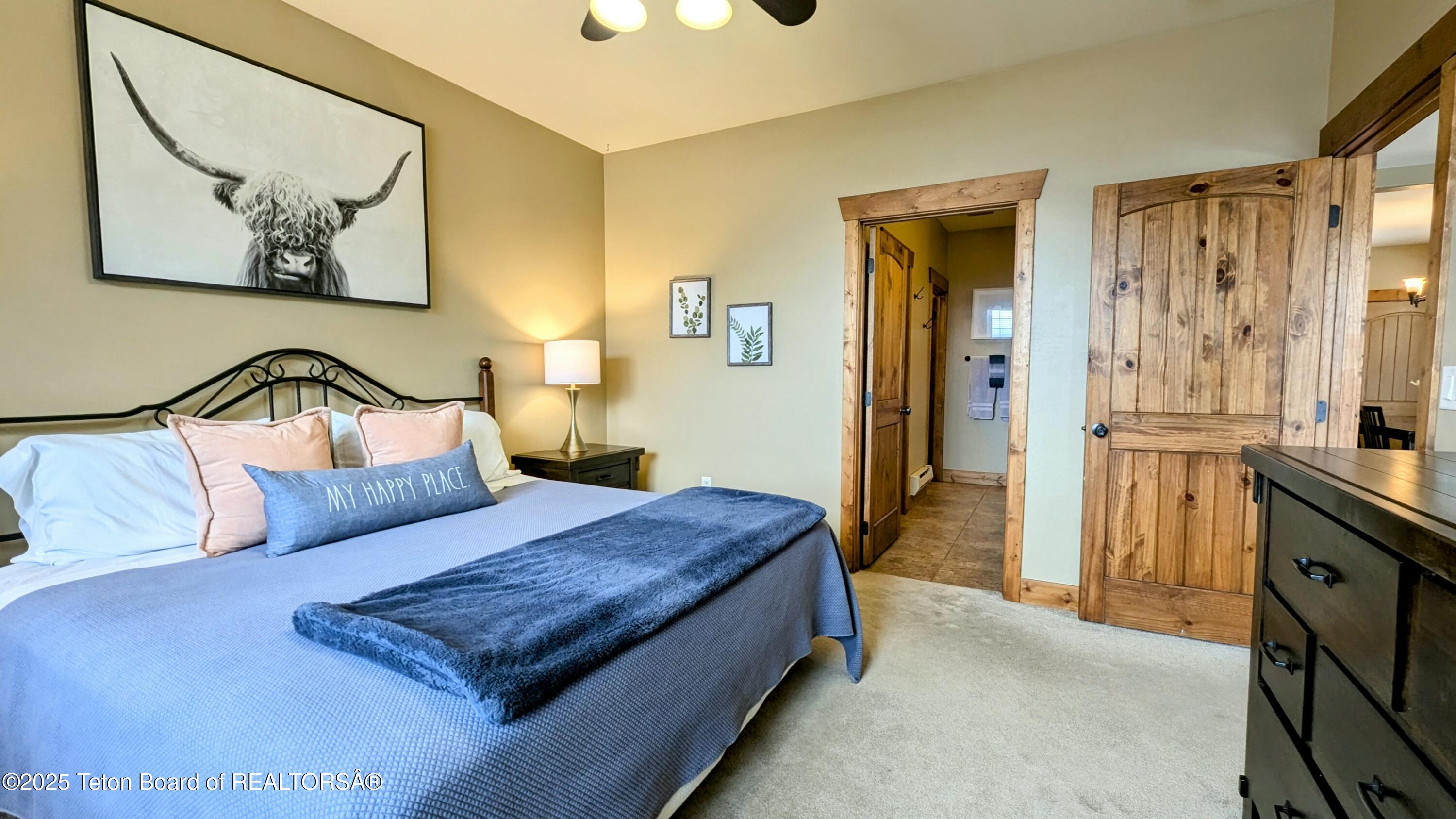 715 MORAINE COURT UNIT 19 GARAGE H