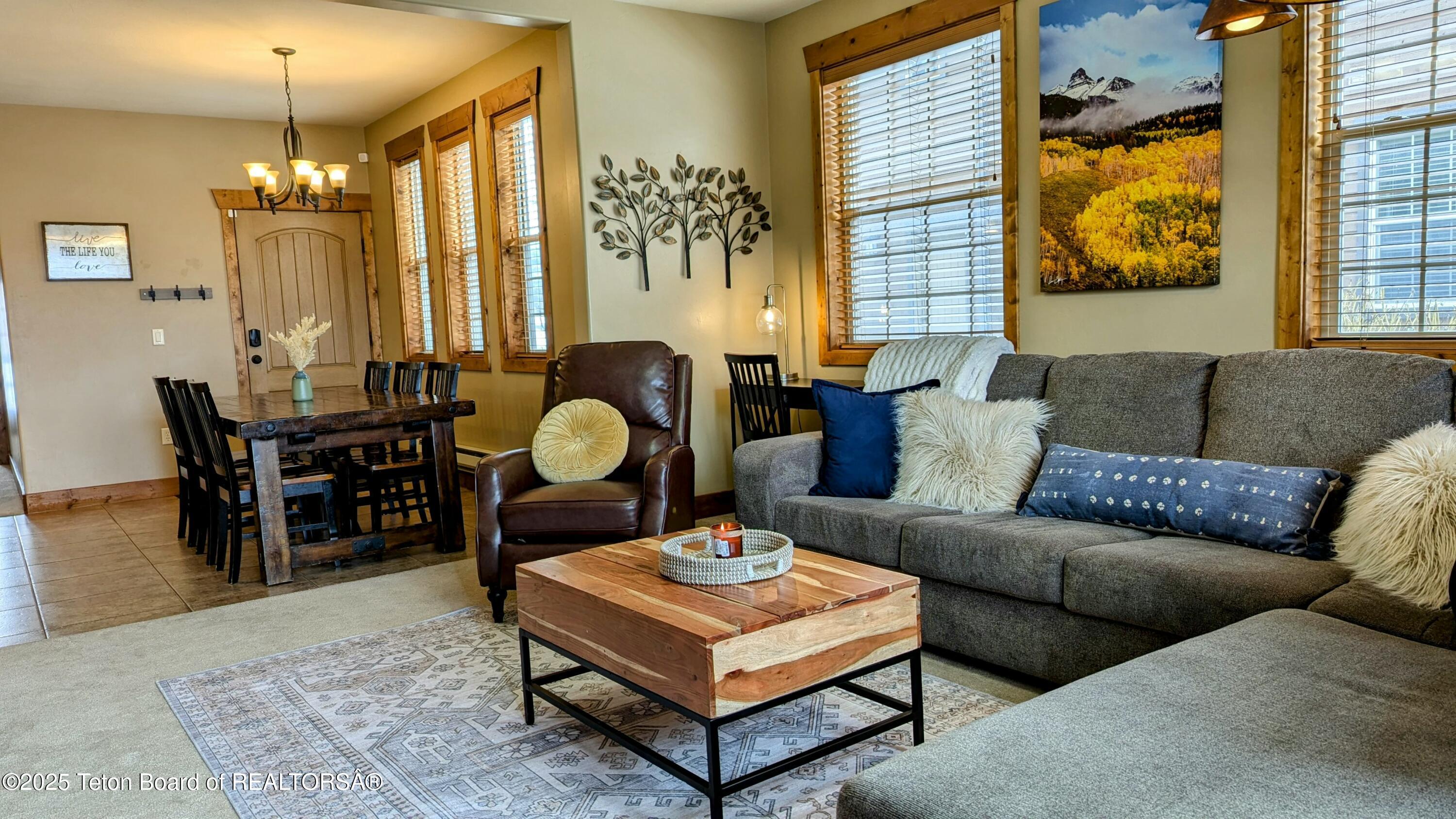 715 MORAINE COURT UNIT 19 GARAGE H