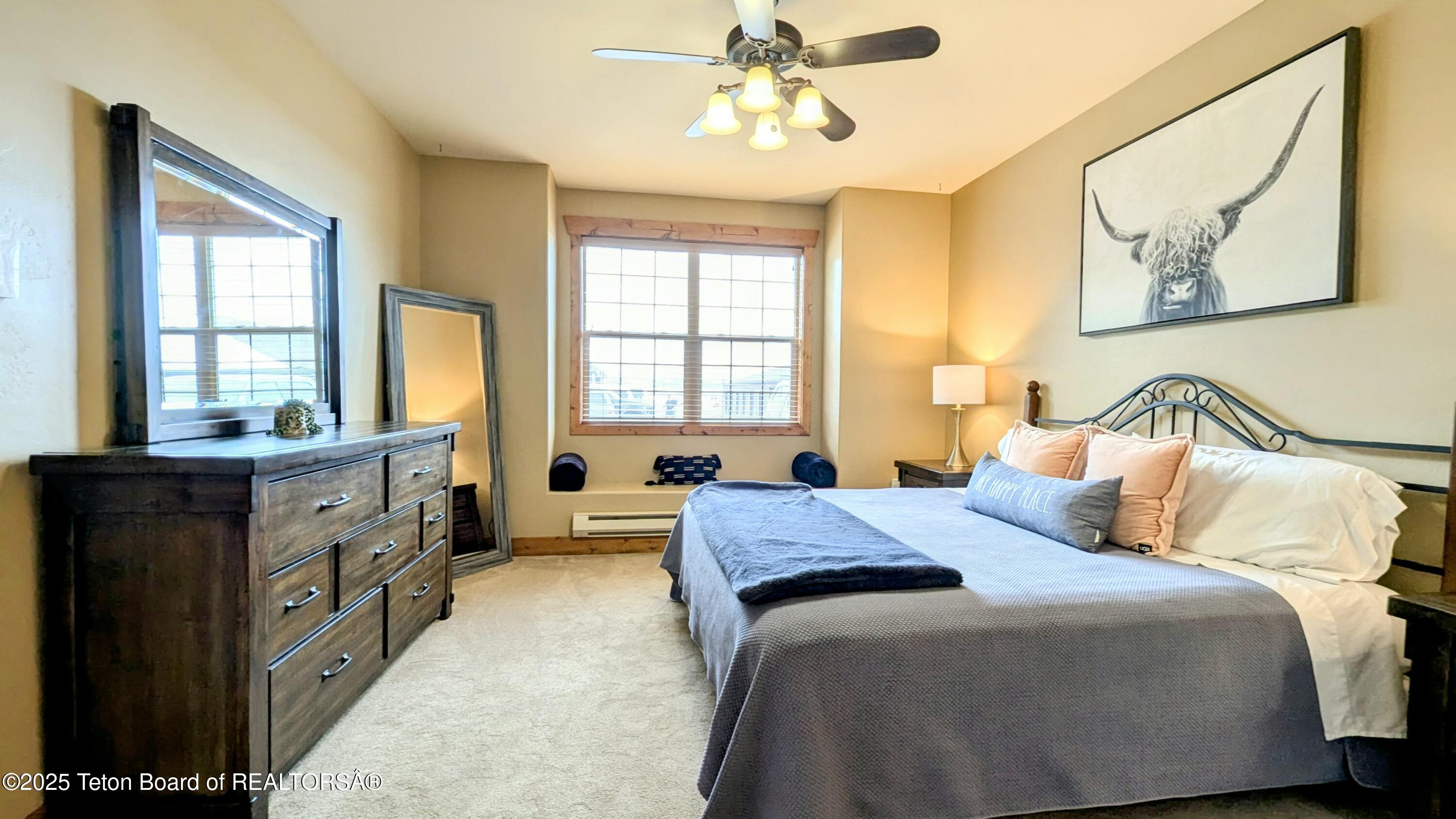 715 MORAINE COURT UNIT 19 GARAGE H