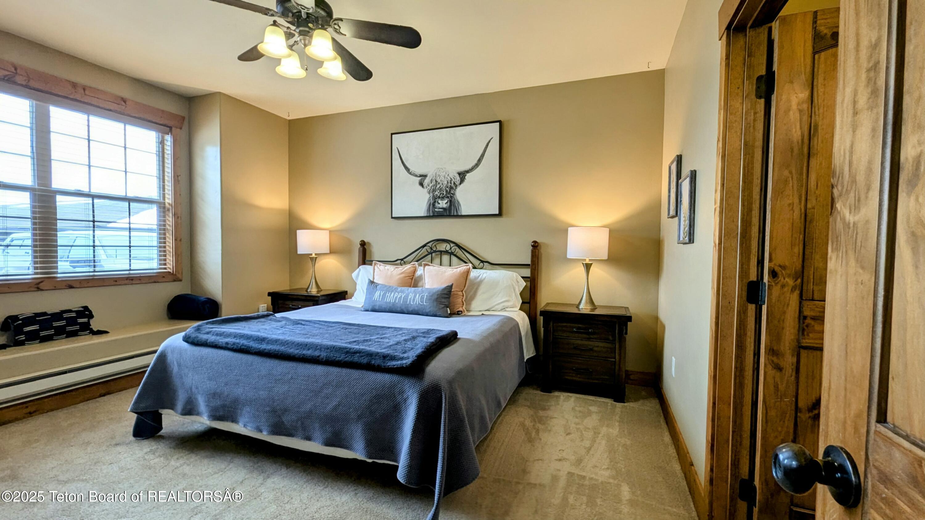 715 MORAINE COURT UNIT 19 GARAGE H