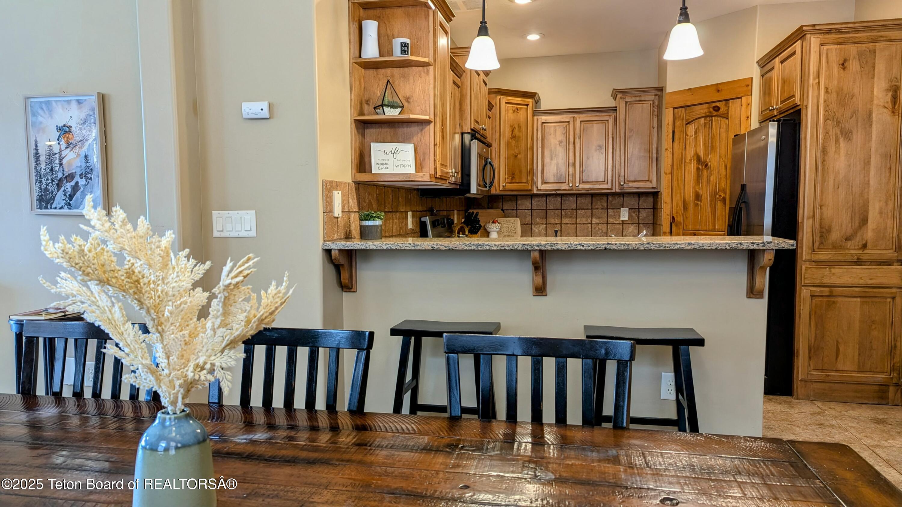 715 MORAINE COURT UNIT 19 GARAGE H