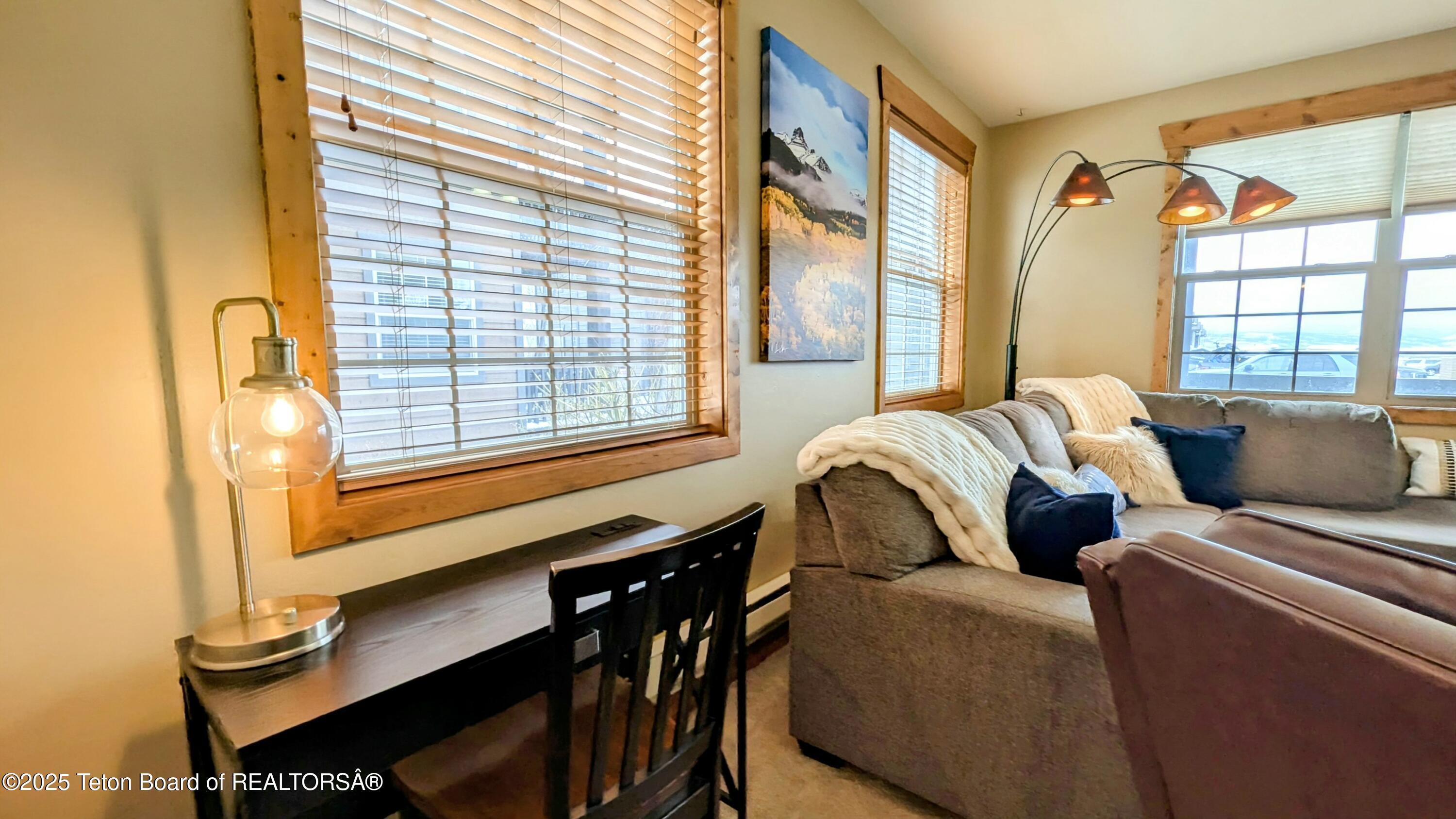 715 MORAINE COURT UNIT 19 GARAGE H