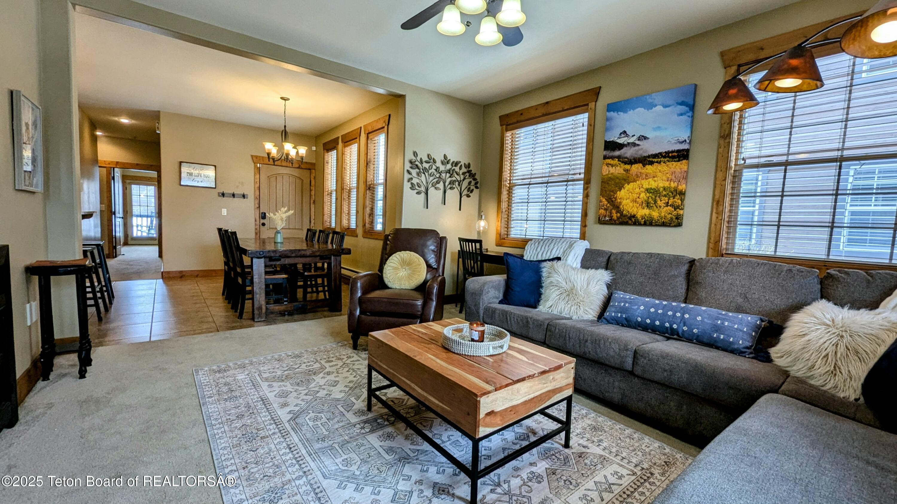 715 MORAINE COURT UNIT 19 GARAGE H