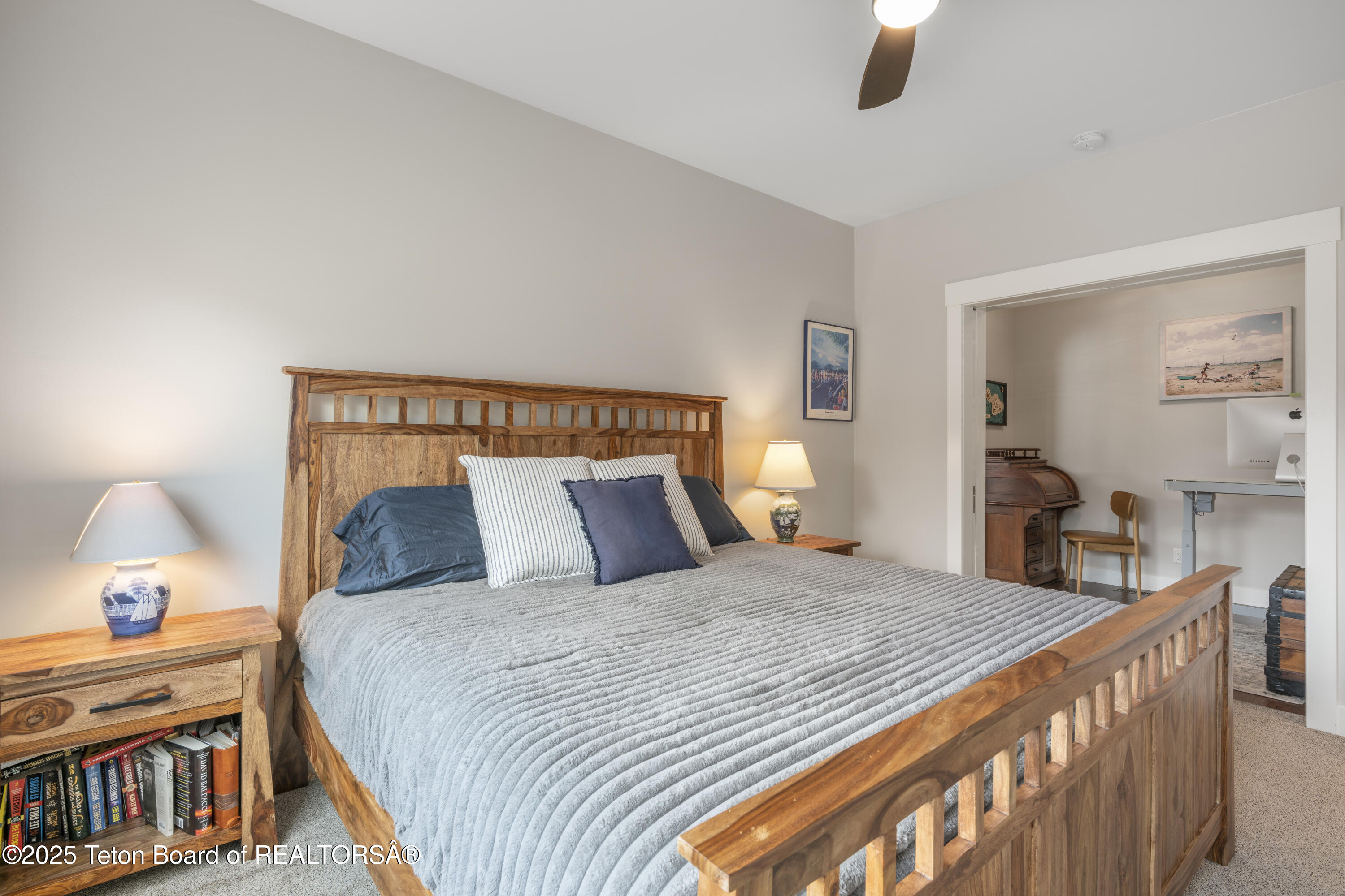 3048 WHITEHOUSE Drive