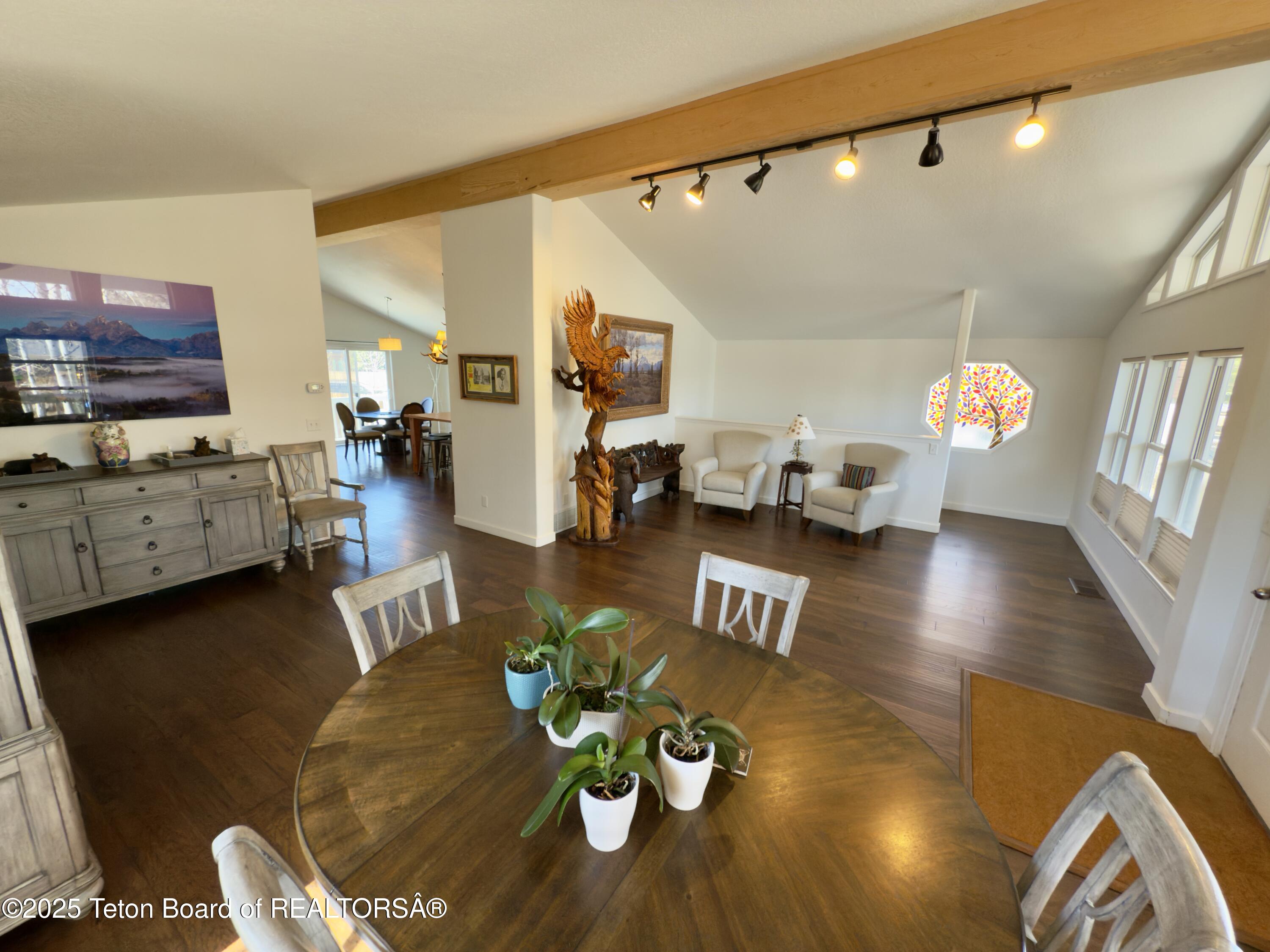 3048 RANGEVIEW Drive