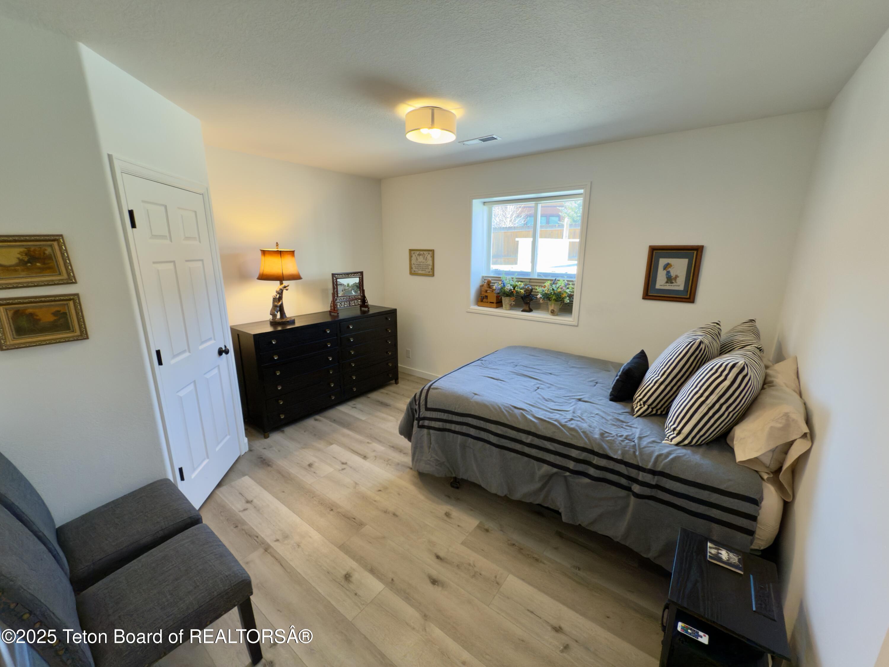 3048 RANGEVIEW Drive