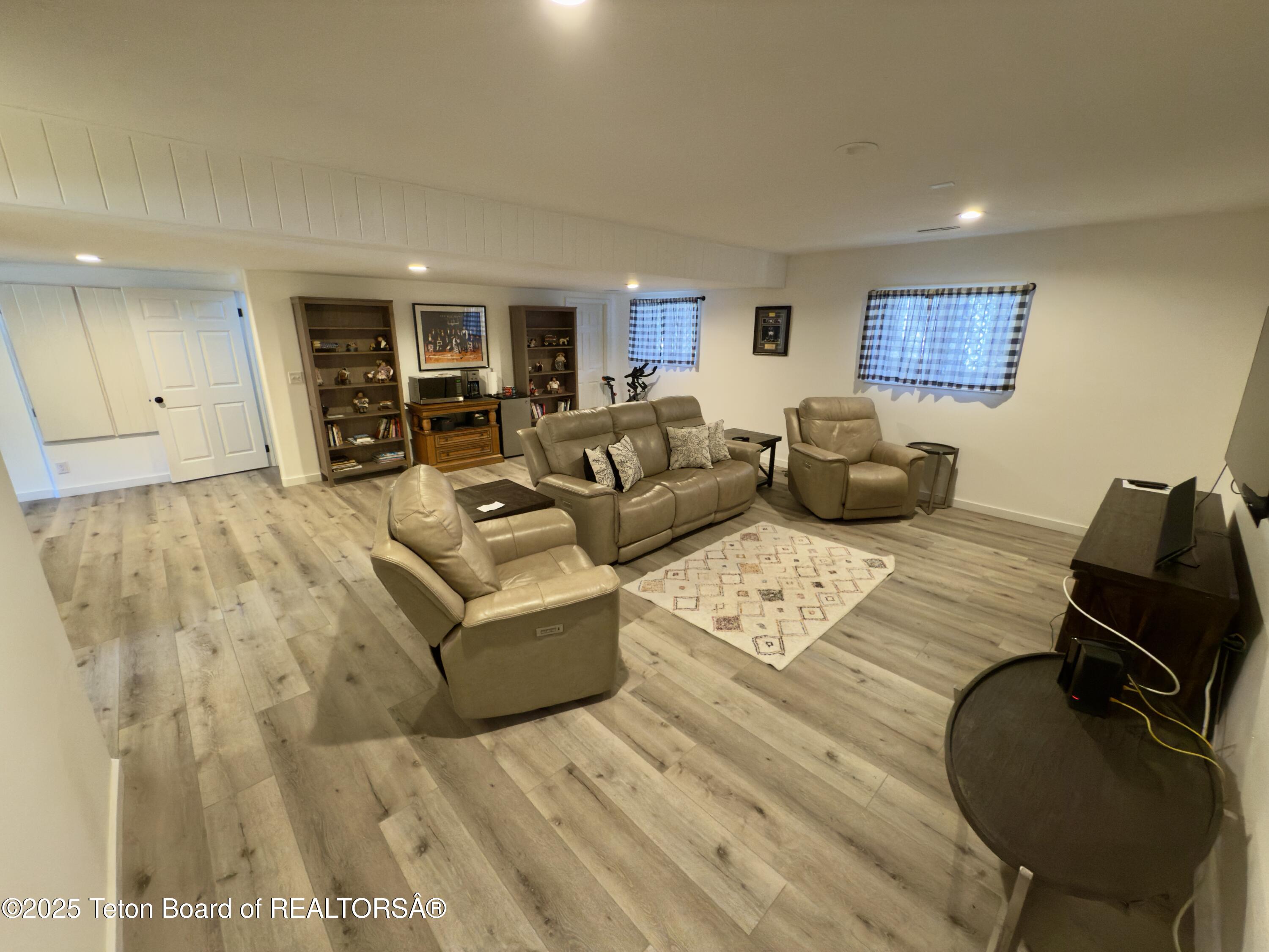 3048 RANGEVIEW Drive