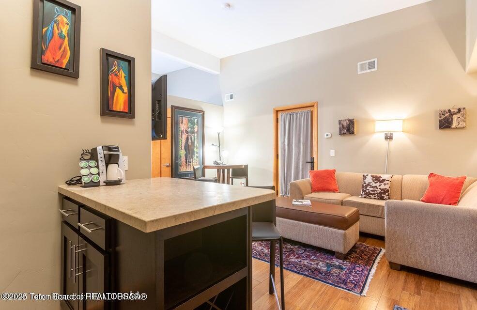 170 N MILLWARD Street, 305