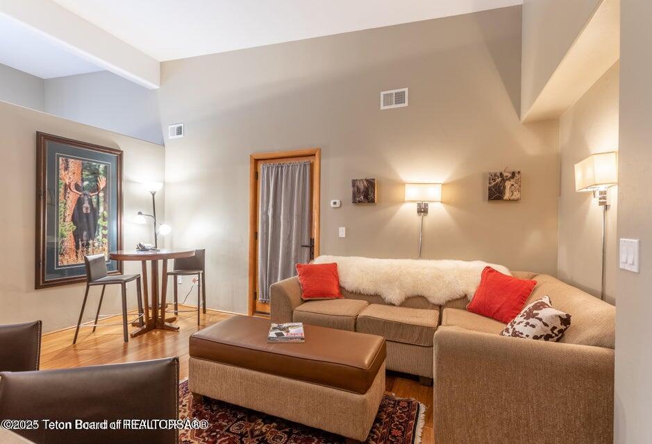 170 N MILLWARD Street, 305