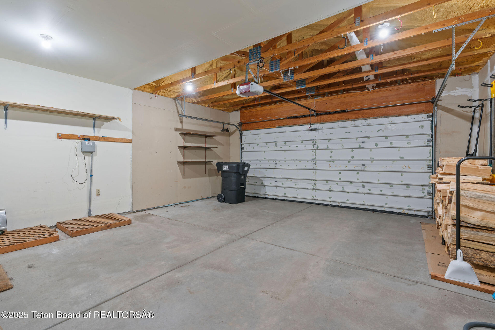 1780 W PACK SADDLE Drive