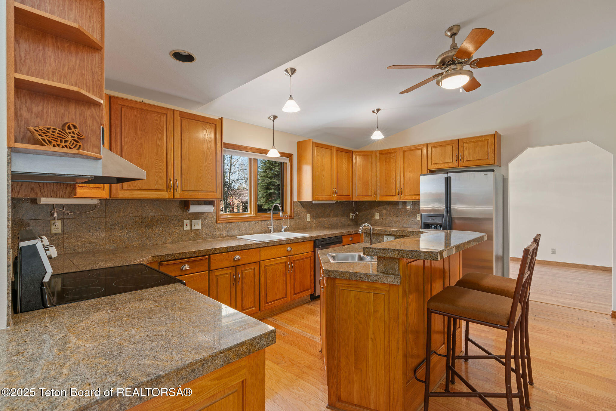 1780 W PACK SADDLE Drive