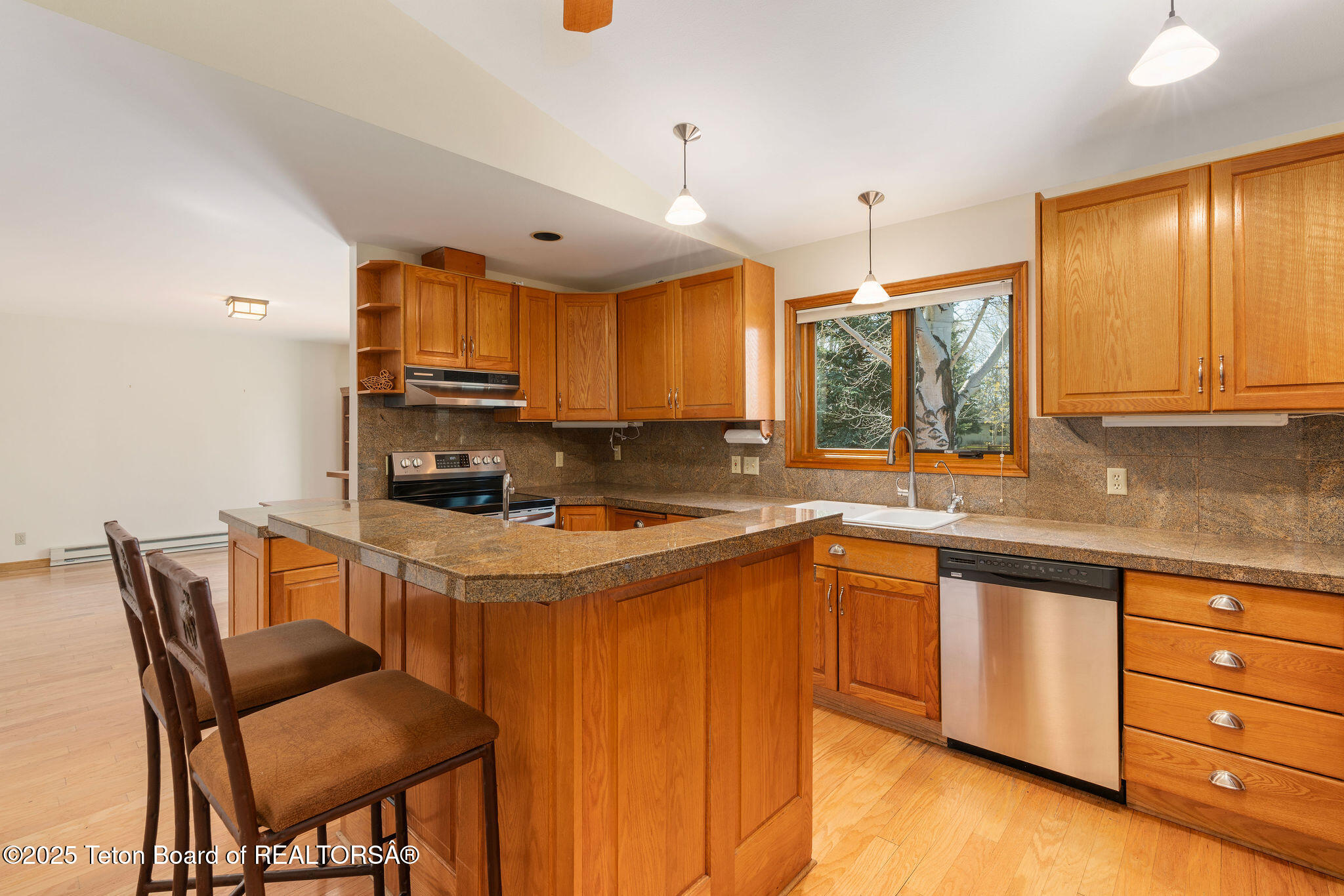 1780 W PACK SADDLE Drive