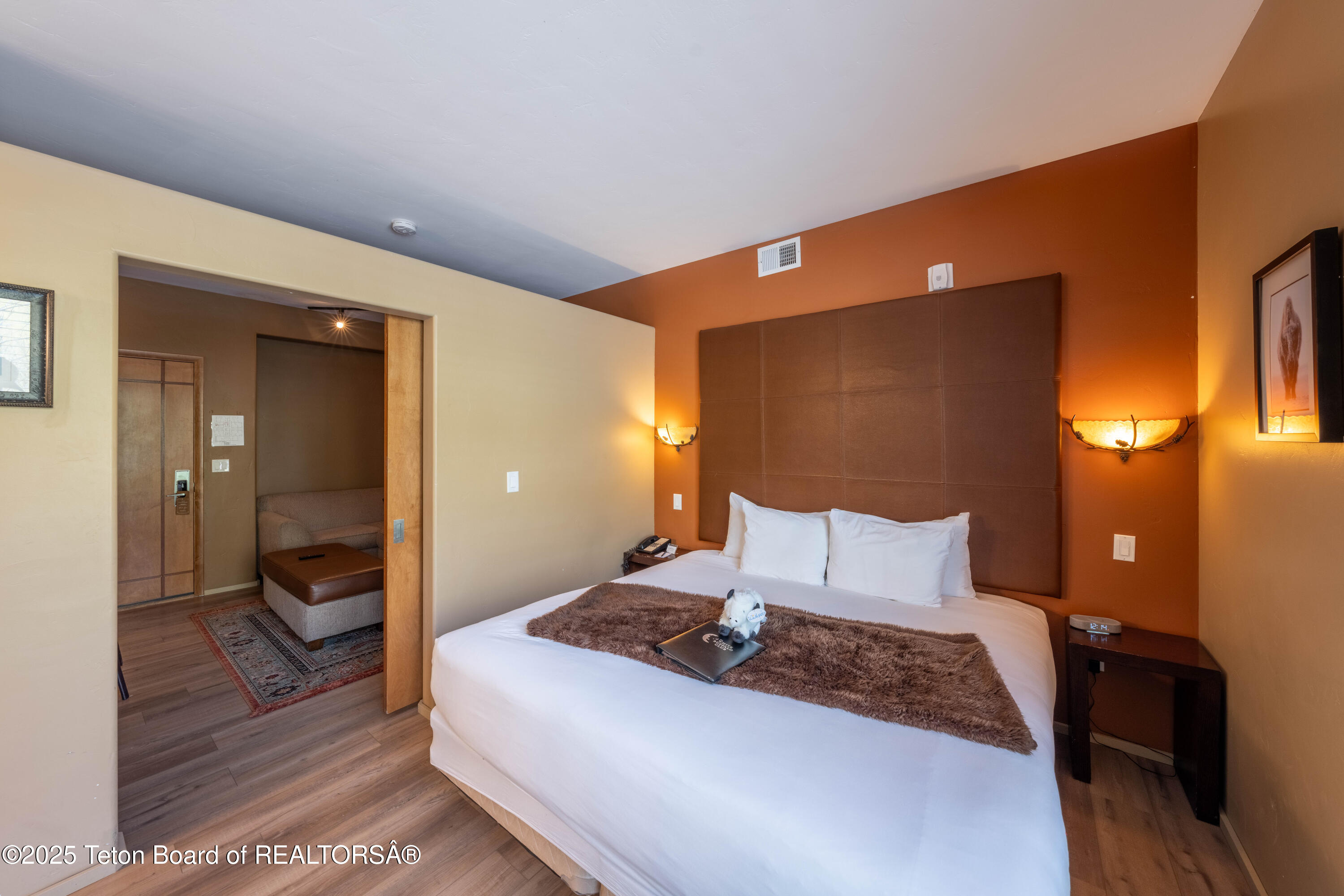 170 N MILLWARD Street, 202