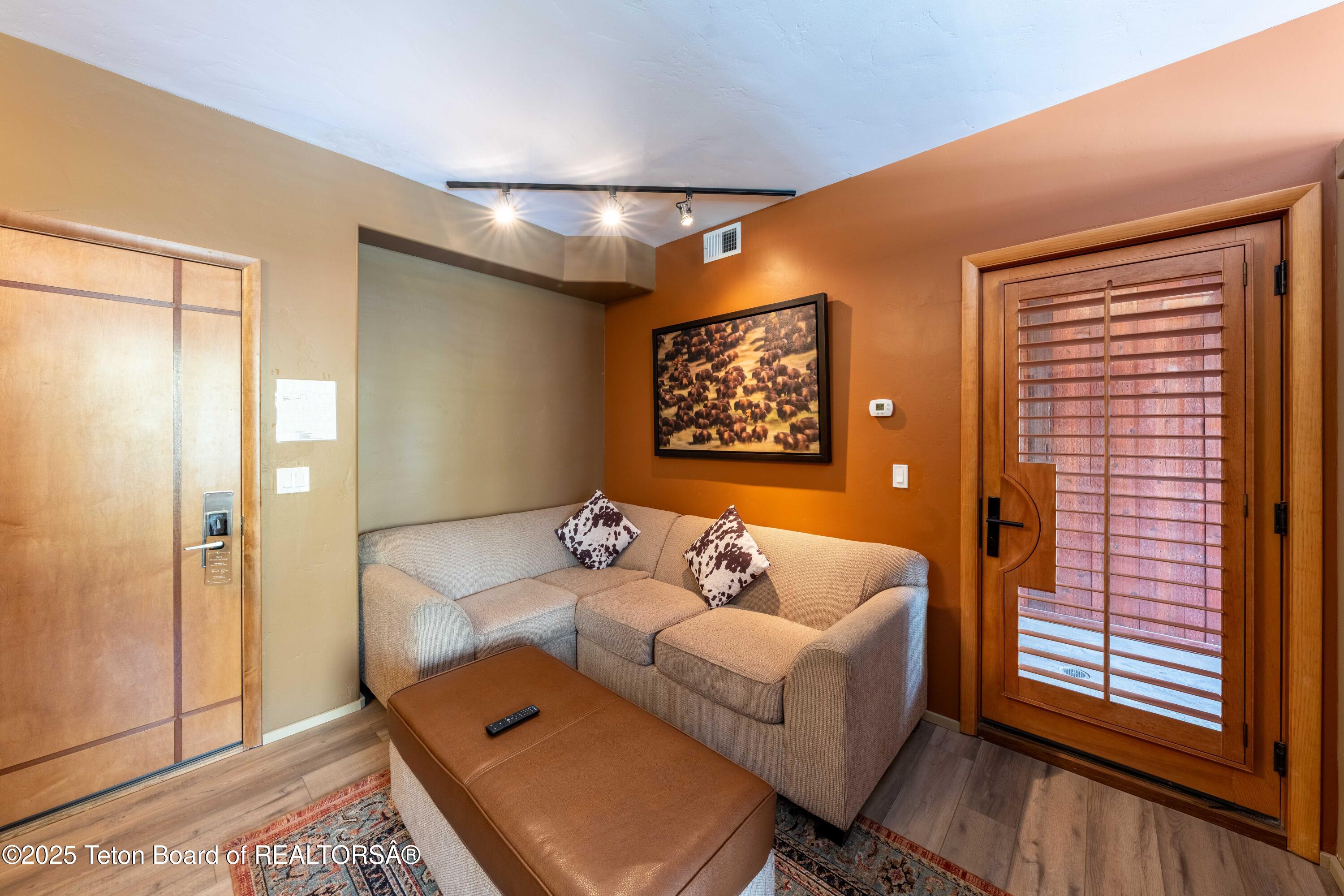 170 N MILLWARD Street, 202