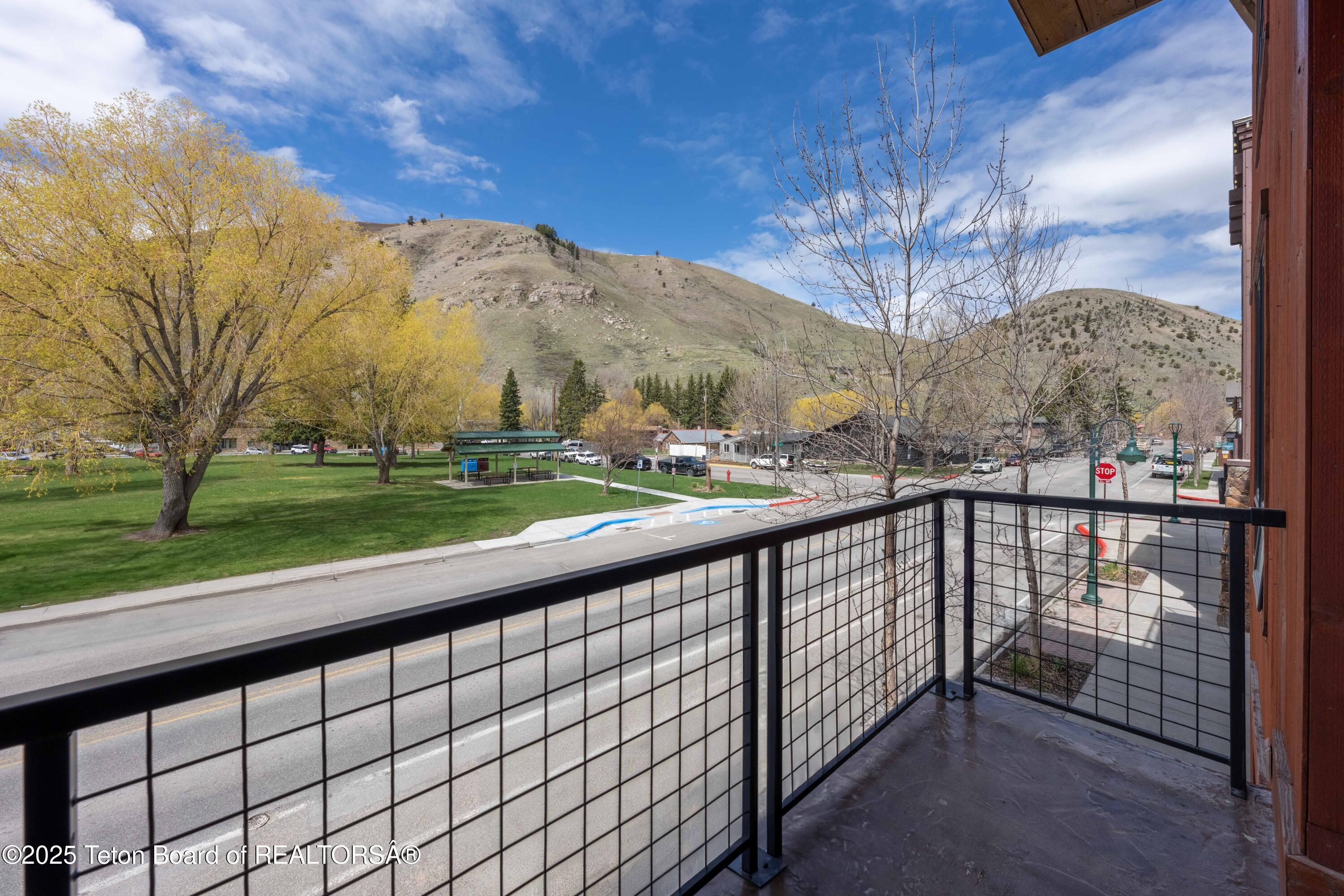 170 N MILLWARD Street, 202