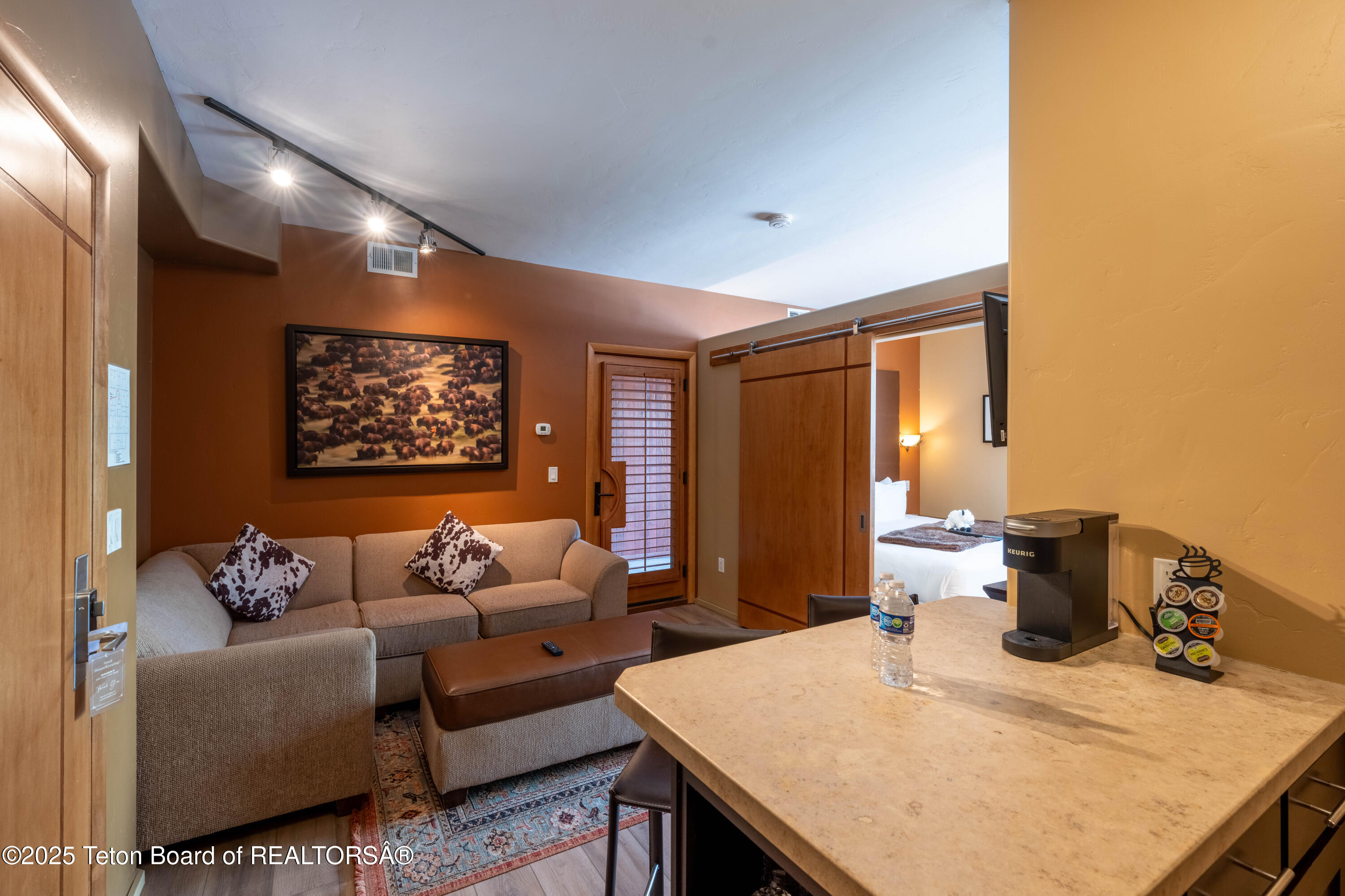 170 N MILLWARD Street, 202