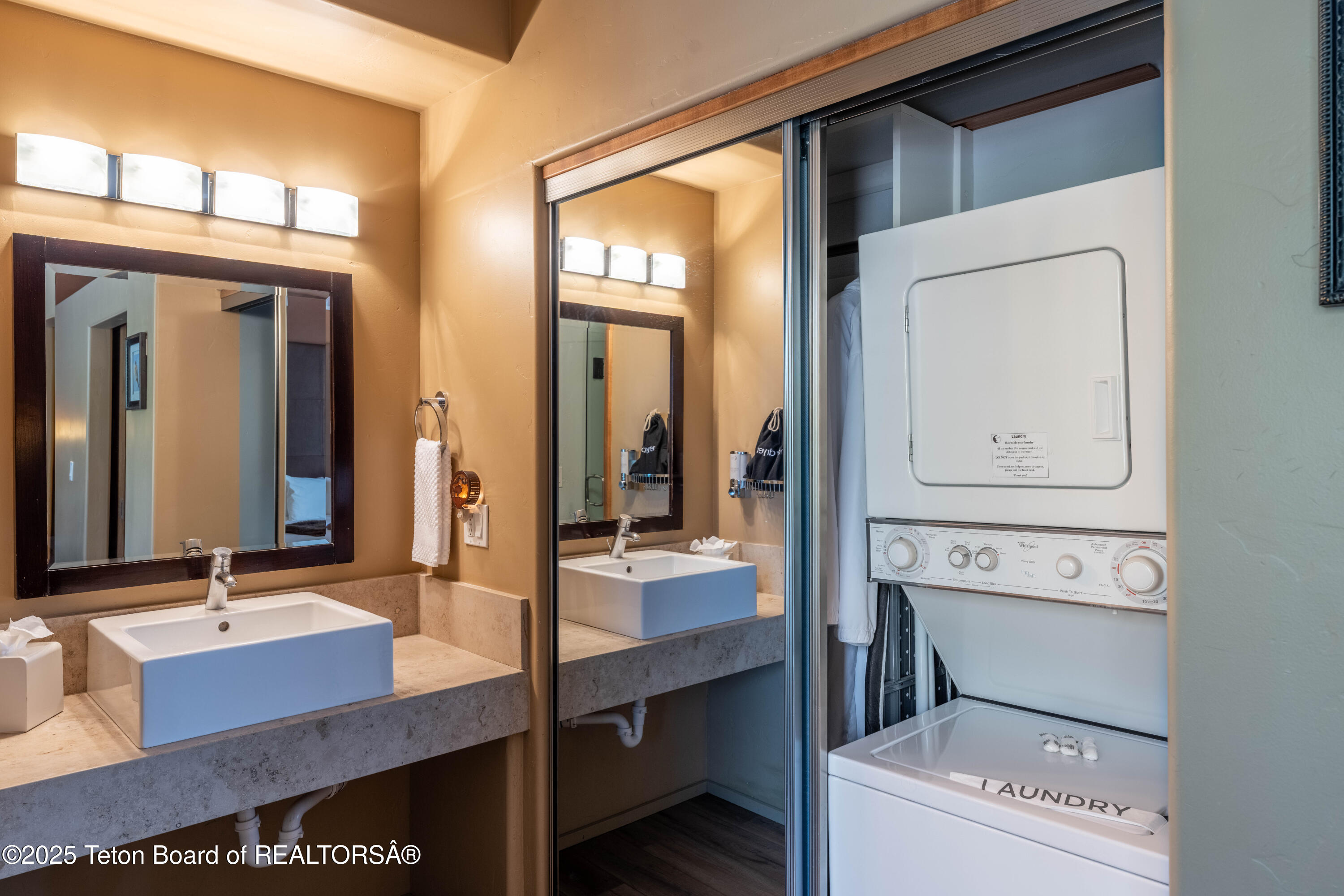 170 N MILLWARD Street, 202