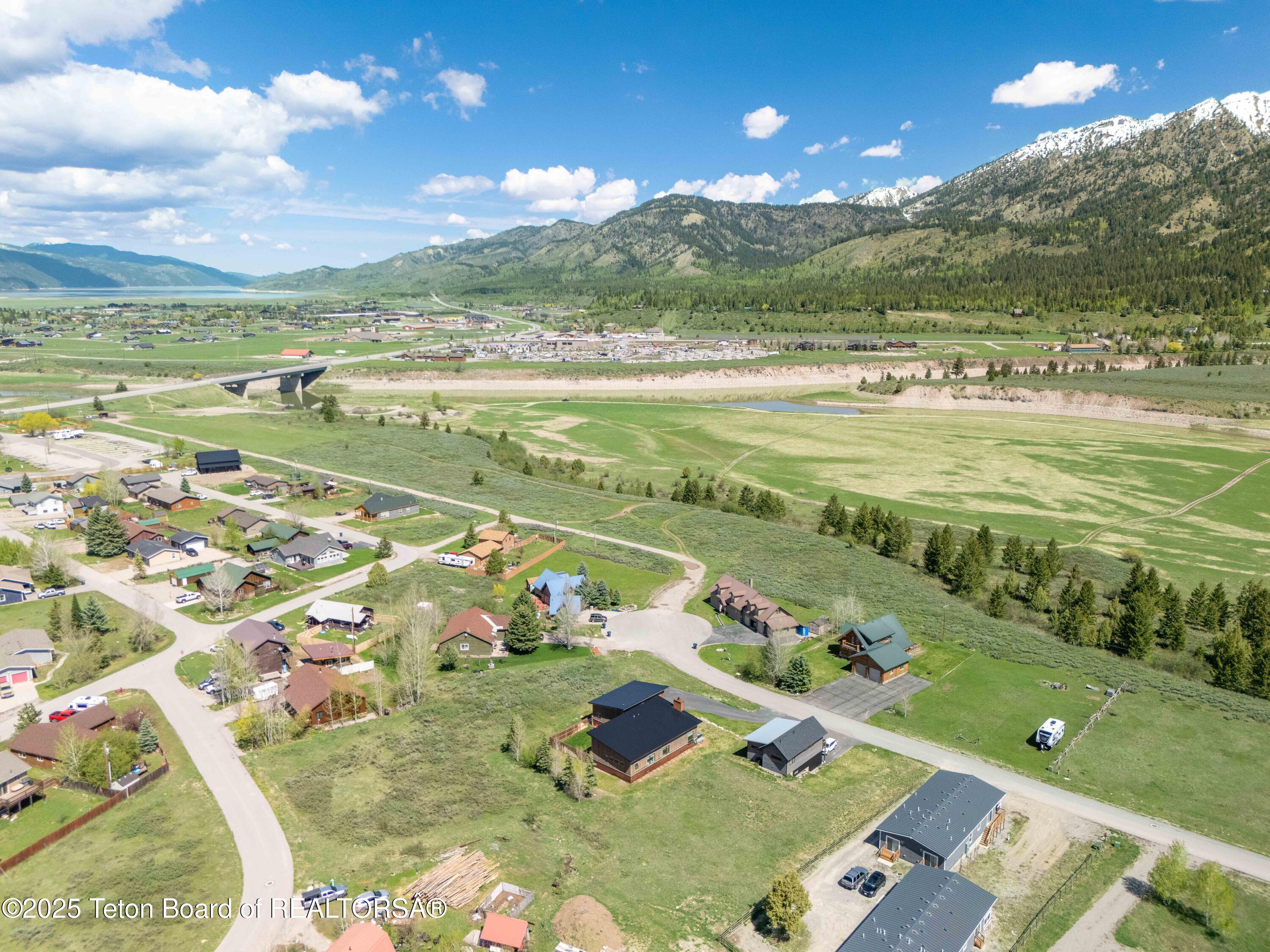 356 WOODEN SPUR Drive