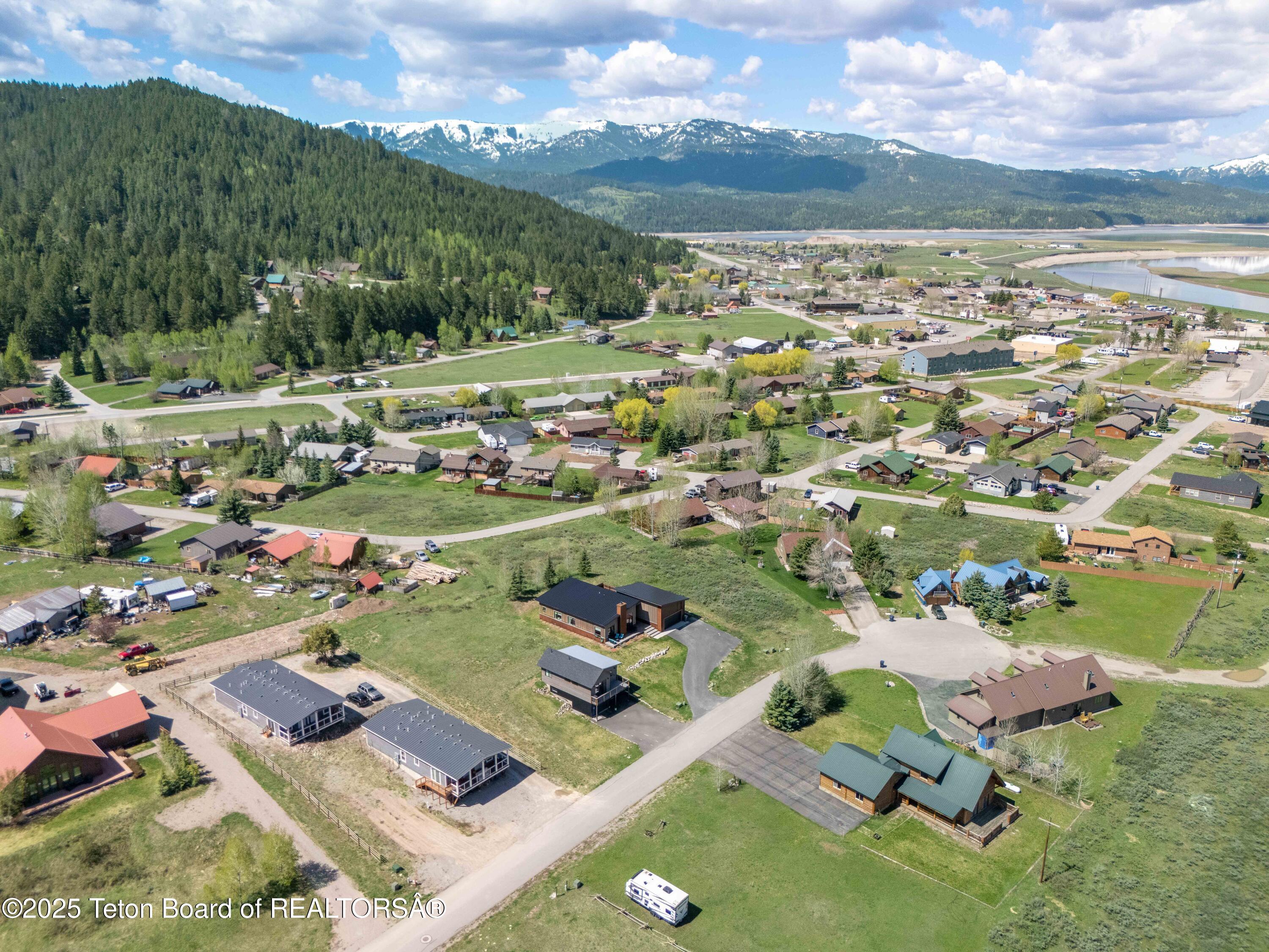 356 WOODEN SPUR Drive