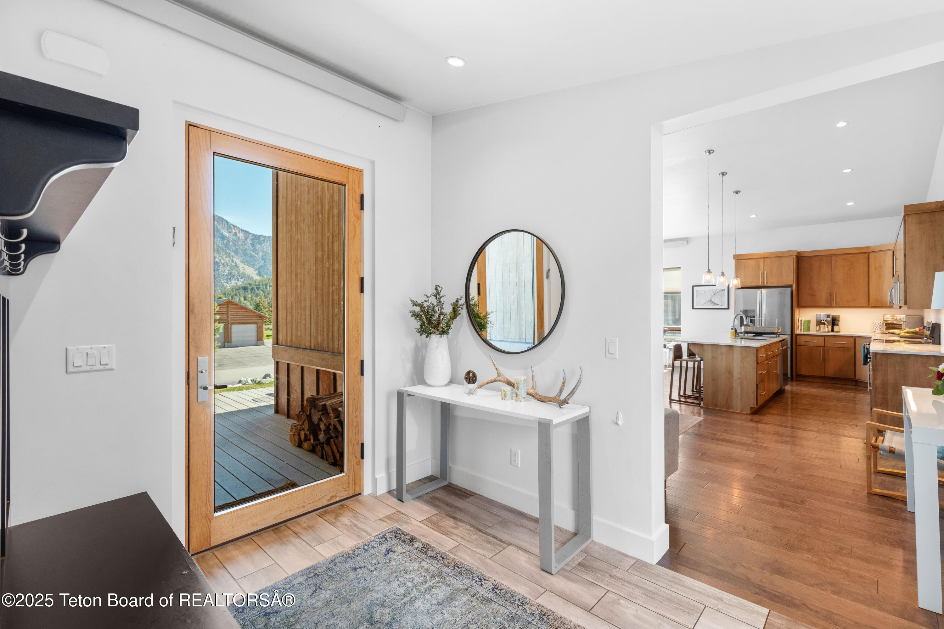 356 WOODEN SPUR Drive