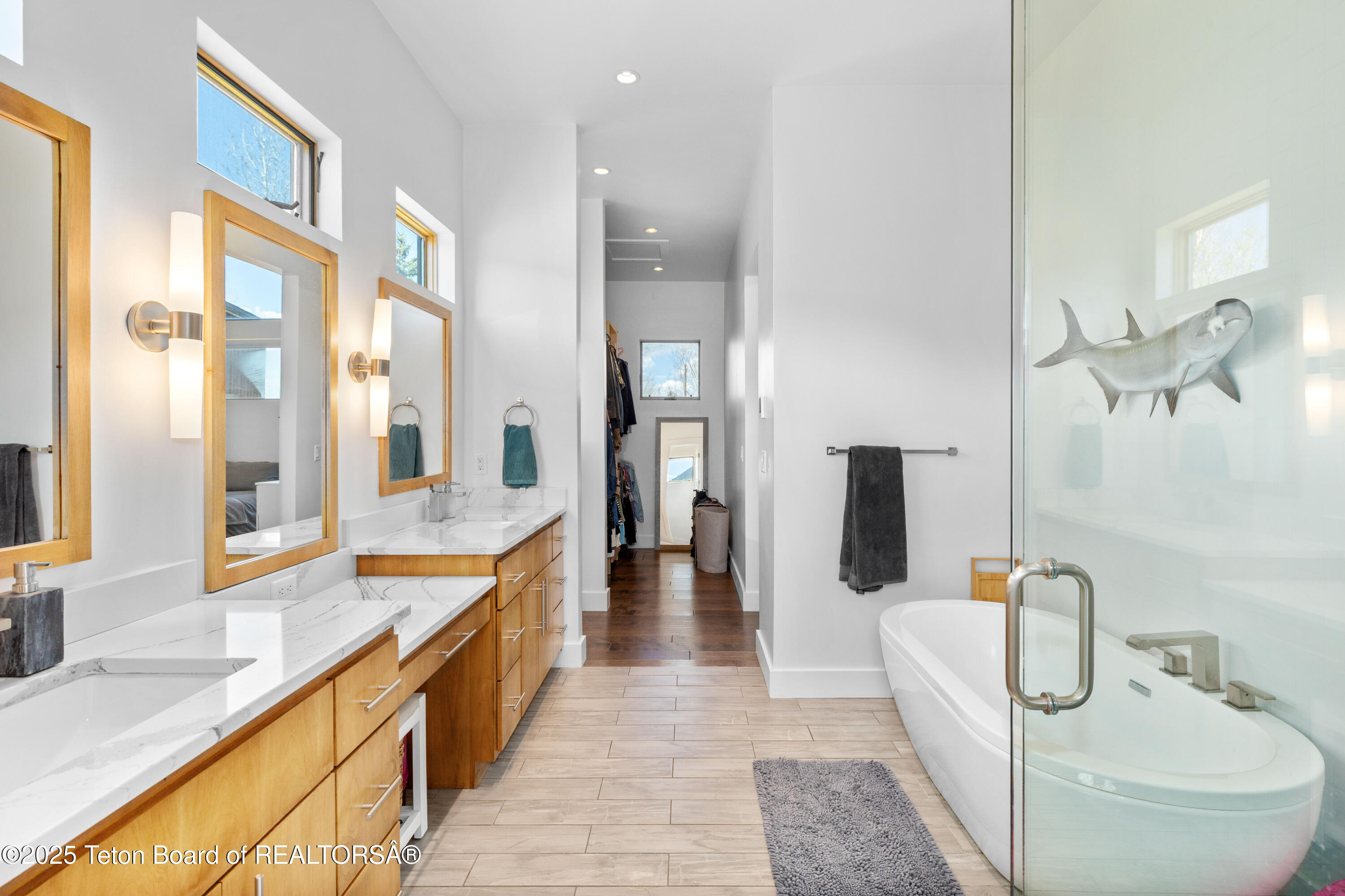 356 WOODEN SPUR Drive