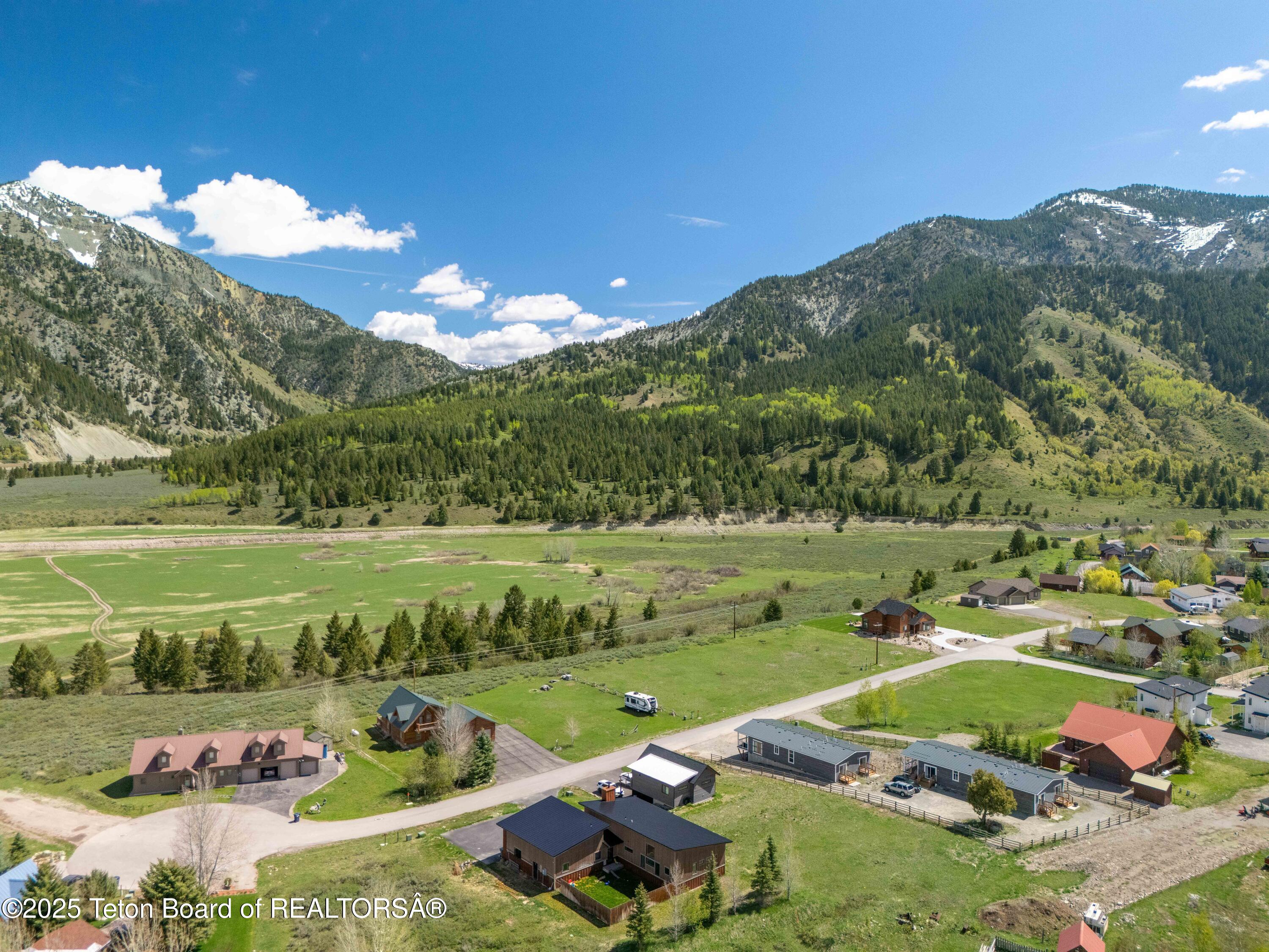 356 WOODEN SPUR Drive