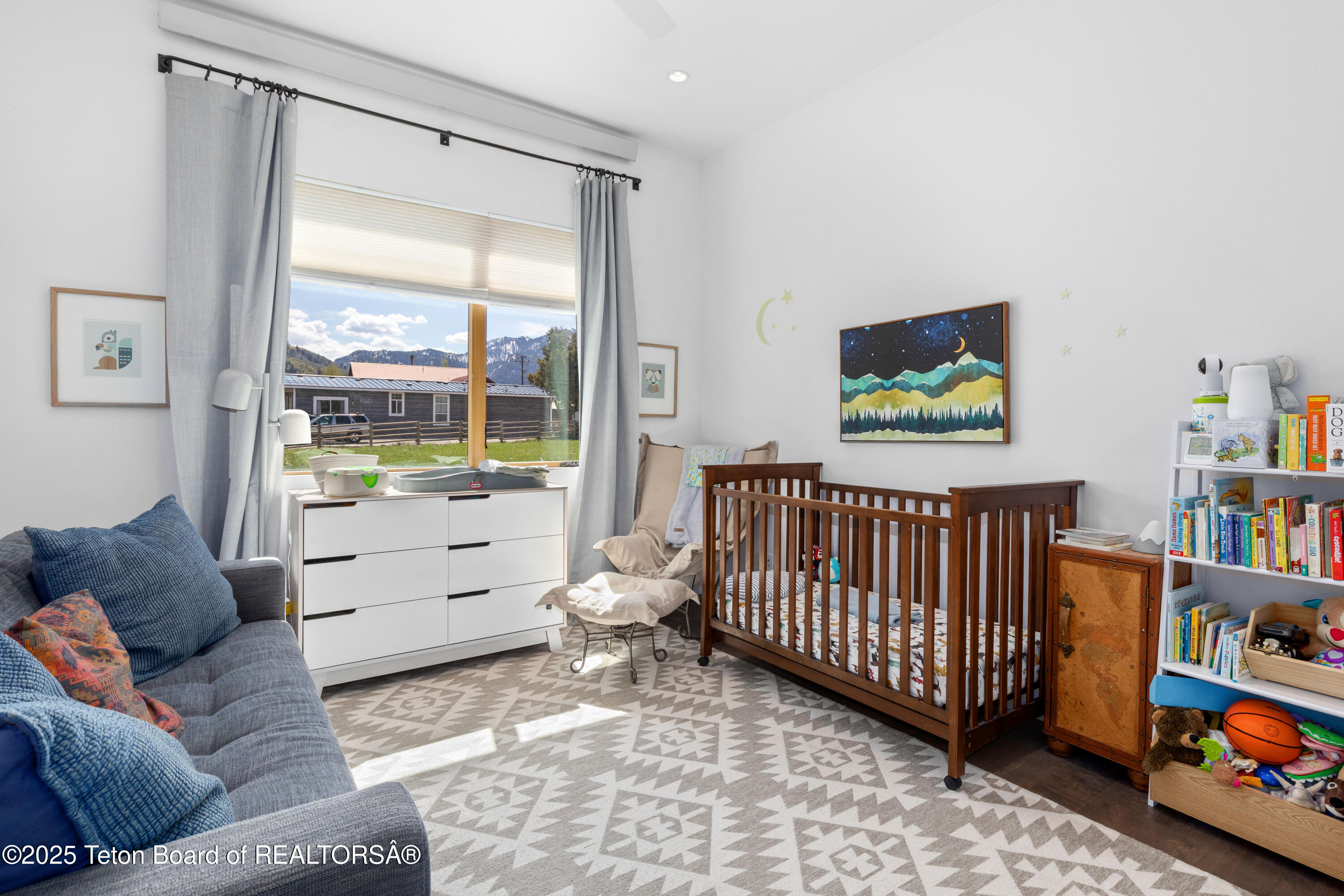 356 WOODEN SPUR Drive