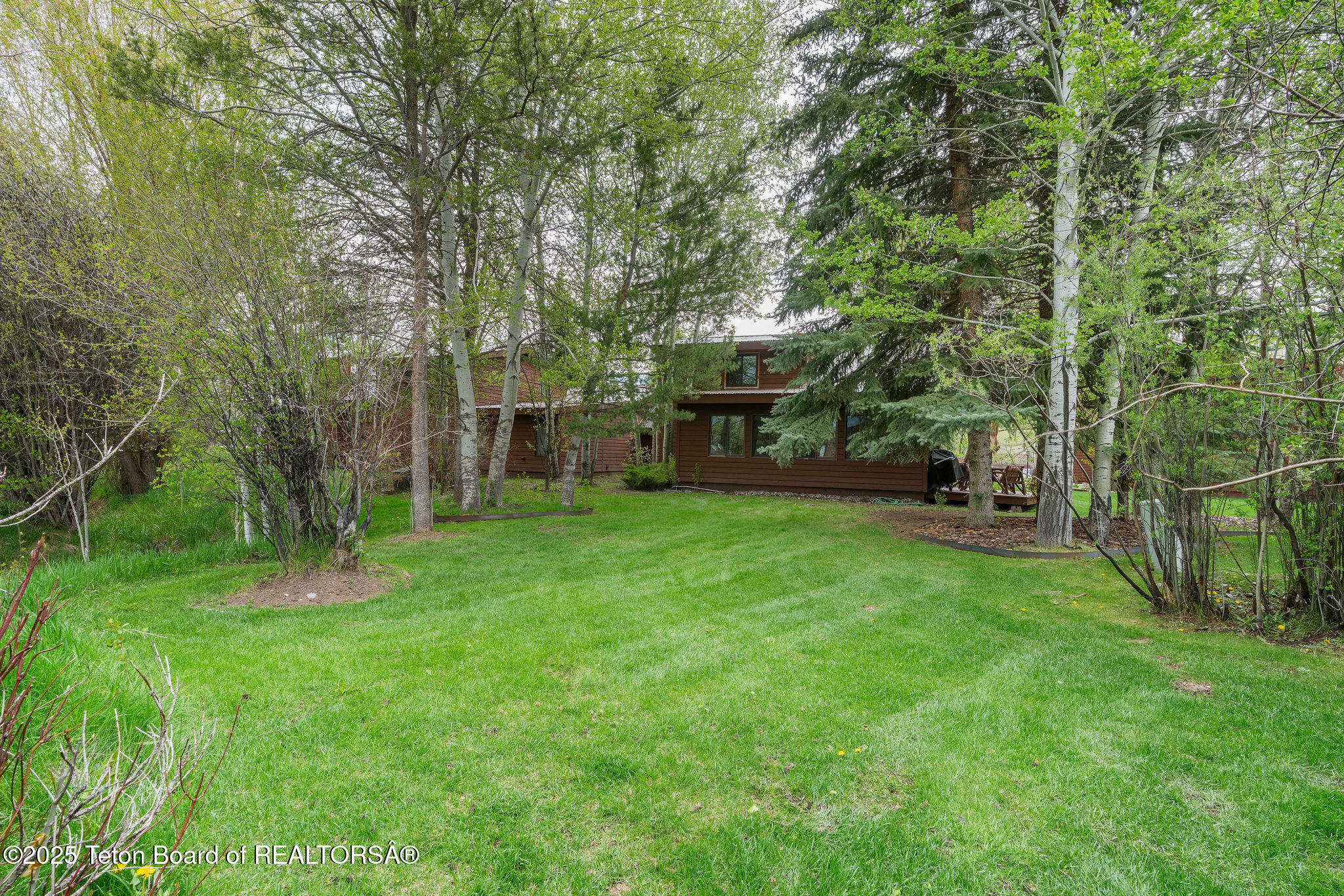 1920 W AMERICAN BRANT Road