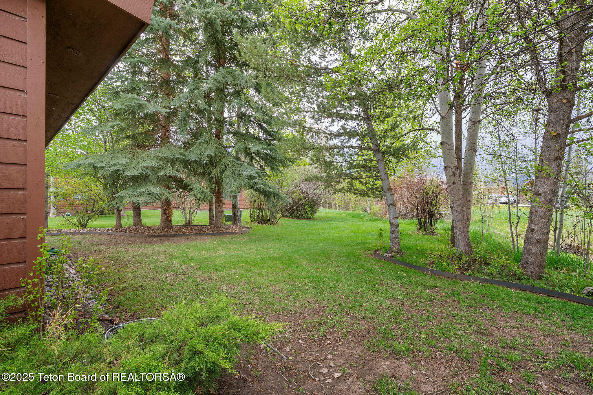 1920 W AMERICAN BRANT Road