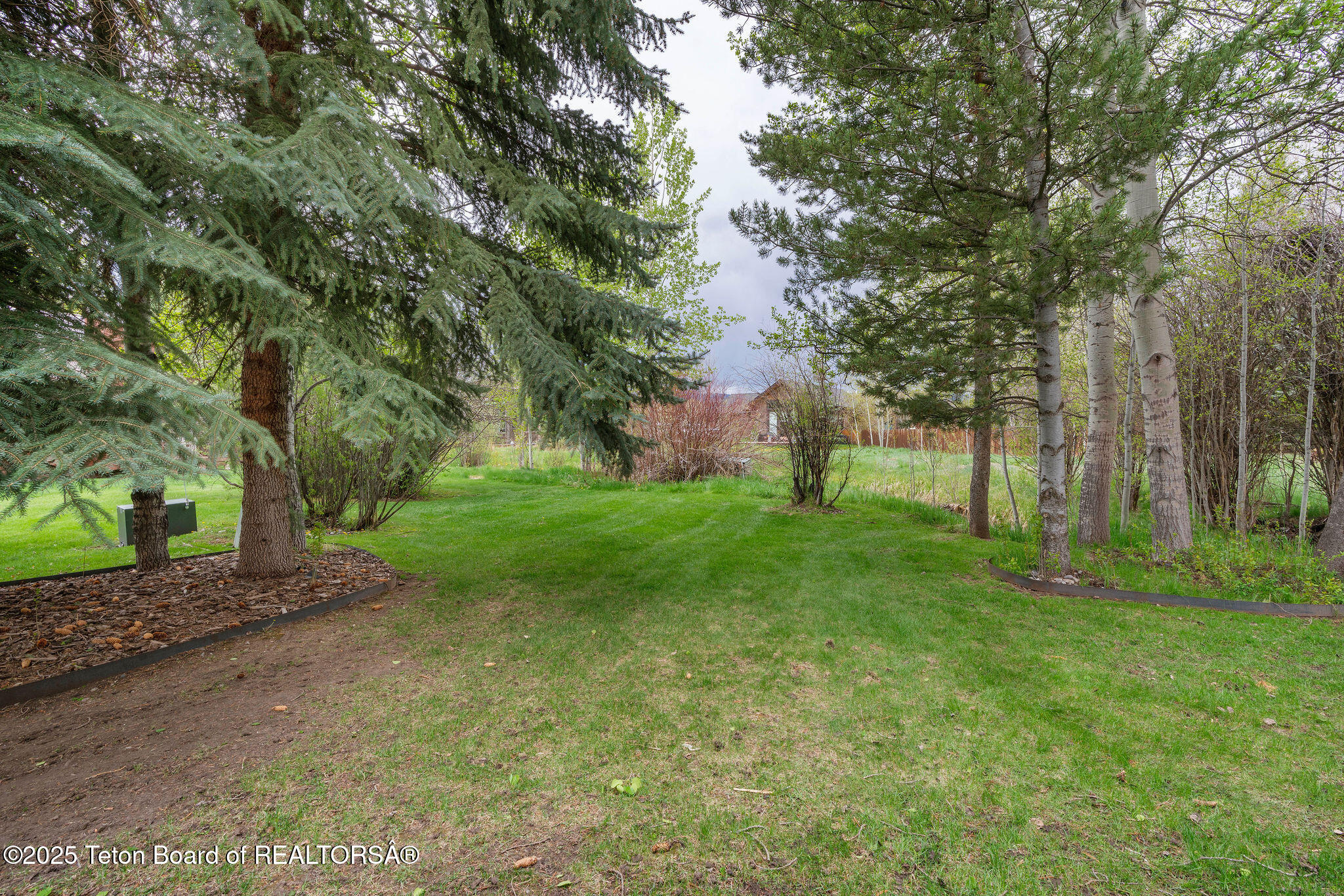 1920 W AMERICAN BRANT Road