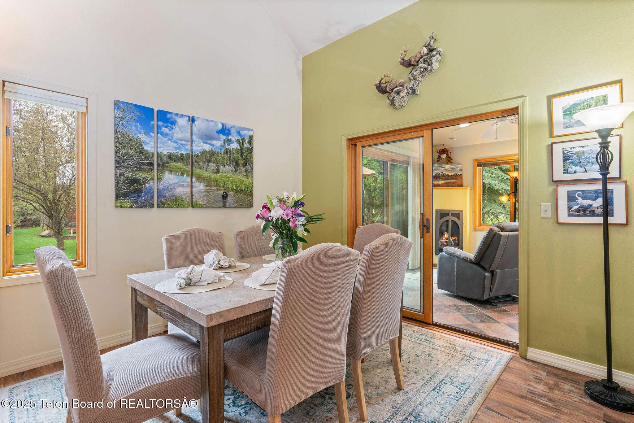 1920 W AMERICAN BRANT Road