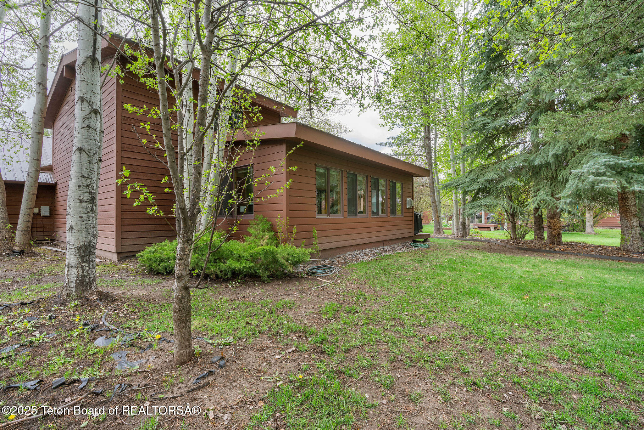 1920 W AMERICAN BRANT Road