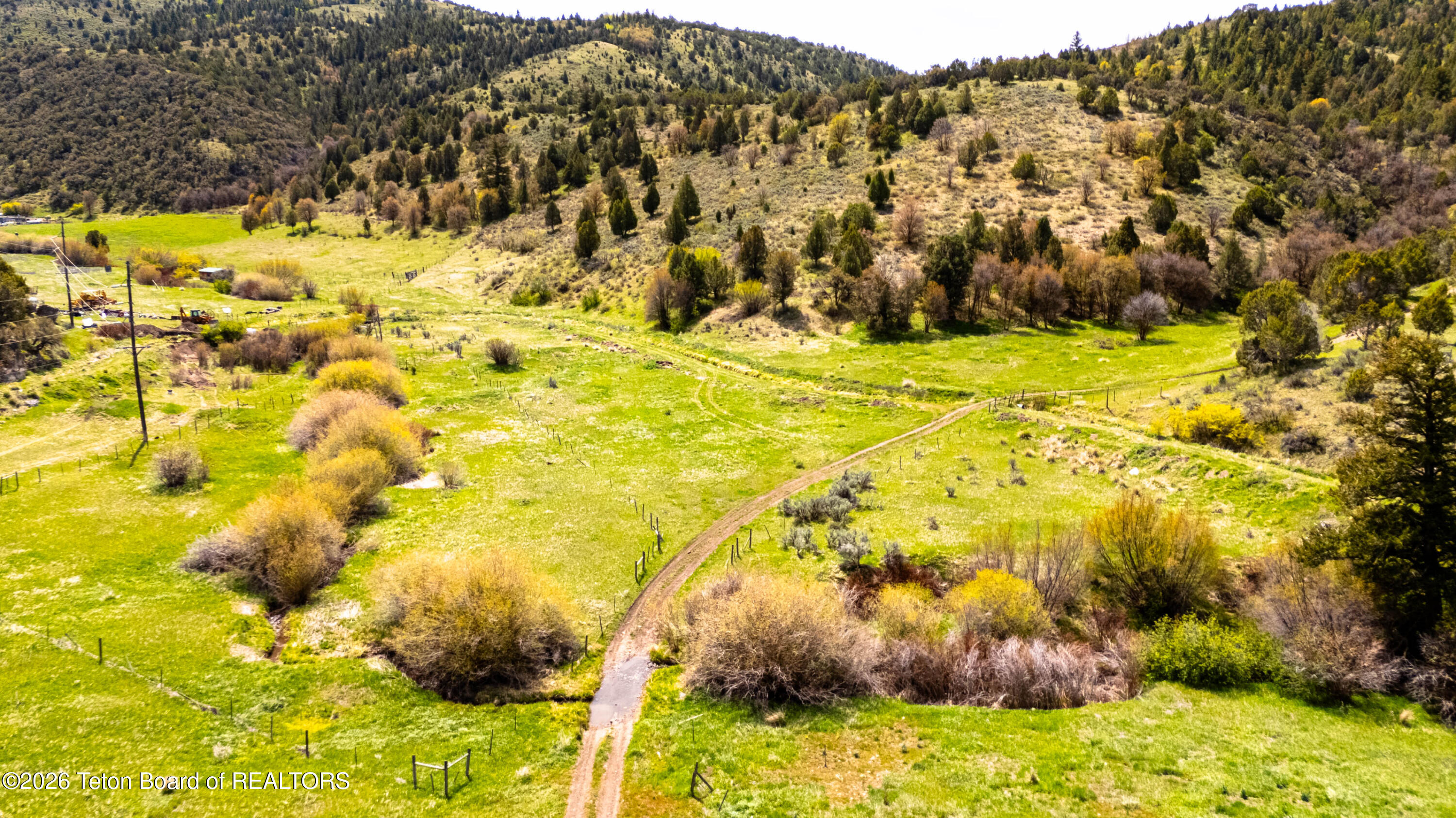 E FISH CREEK ROAD Road