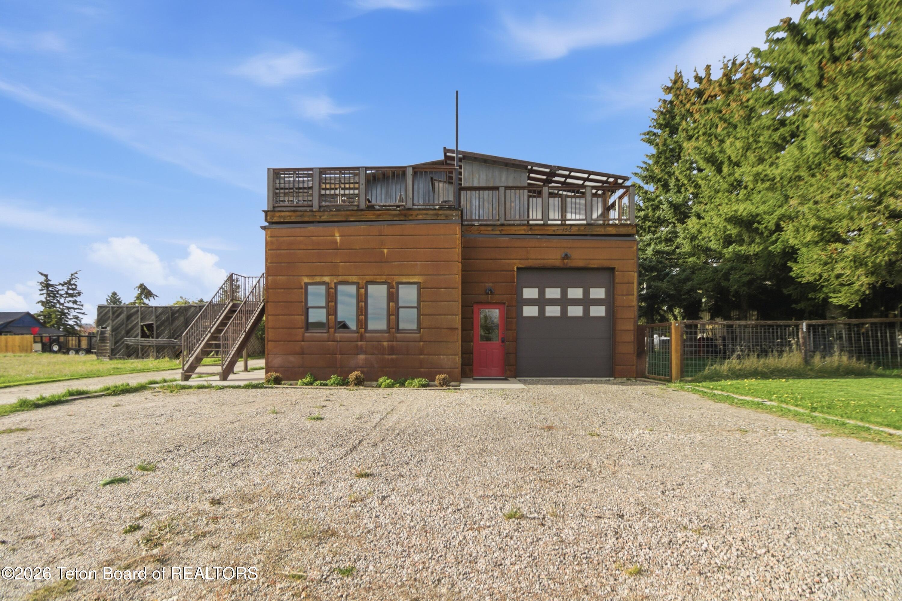 155 E FREMONT Avenue