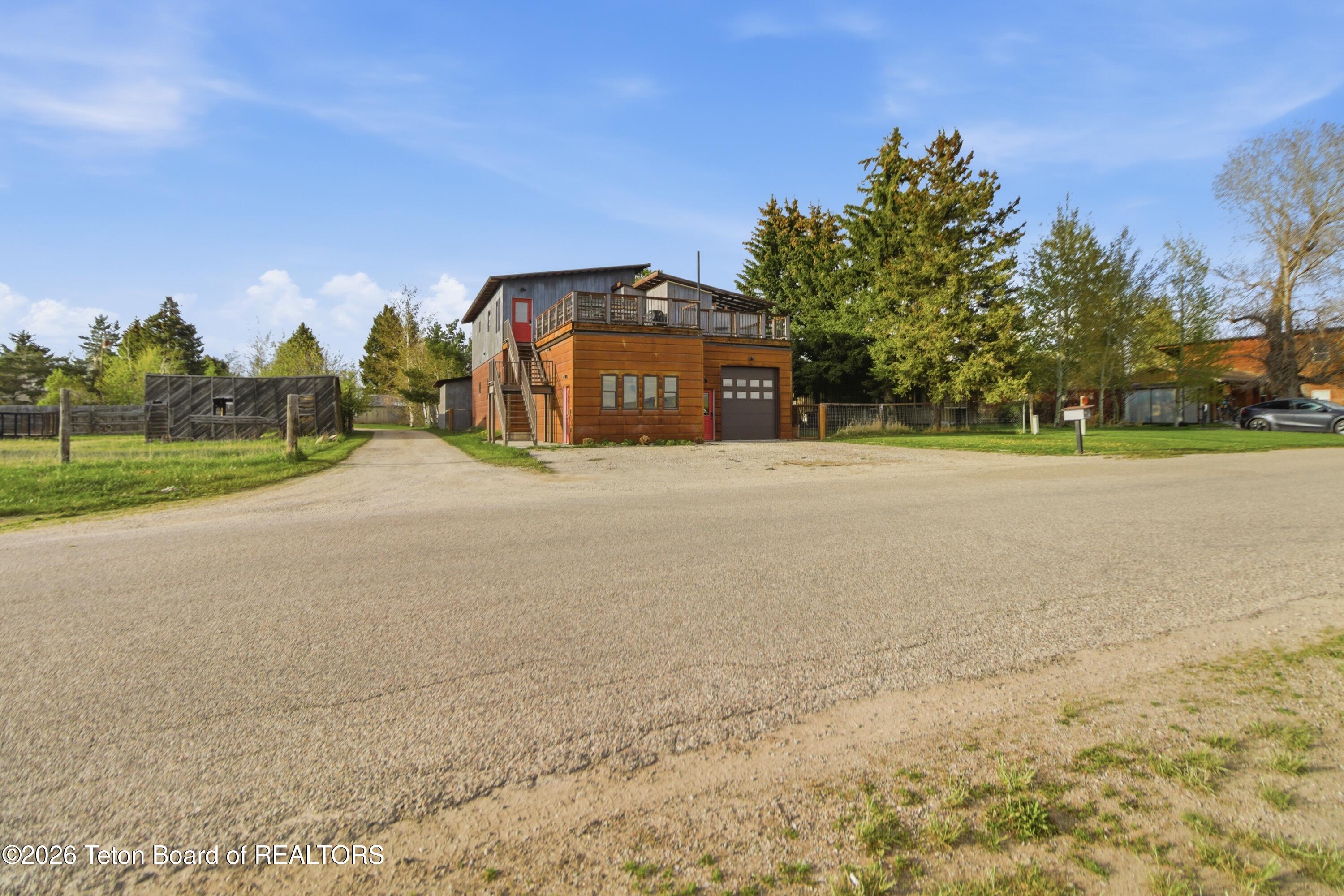 155 E FREMONT Avenue