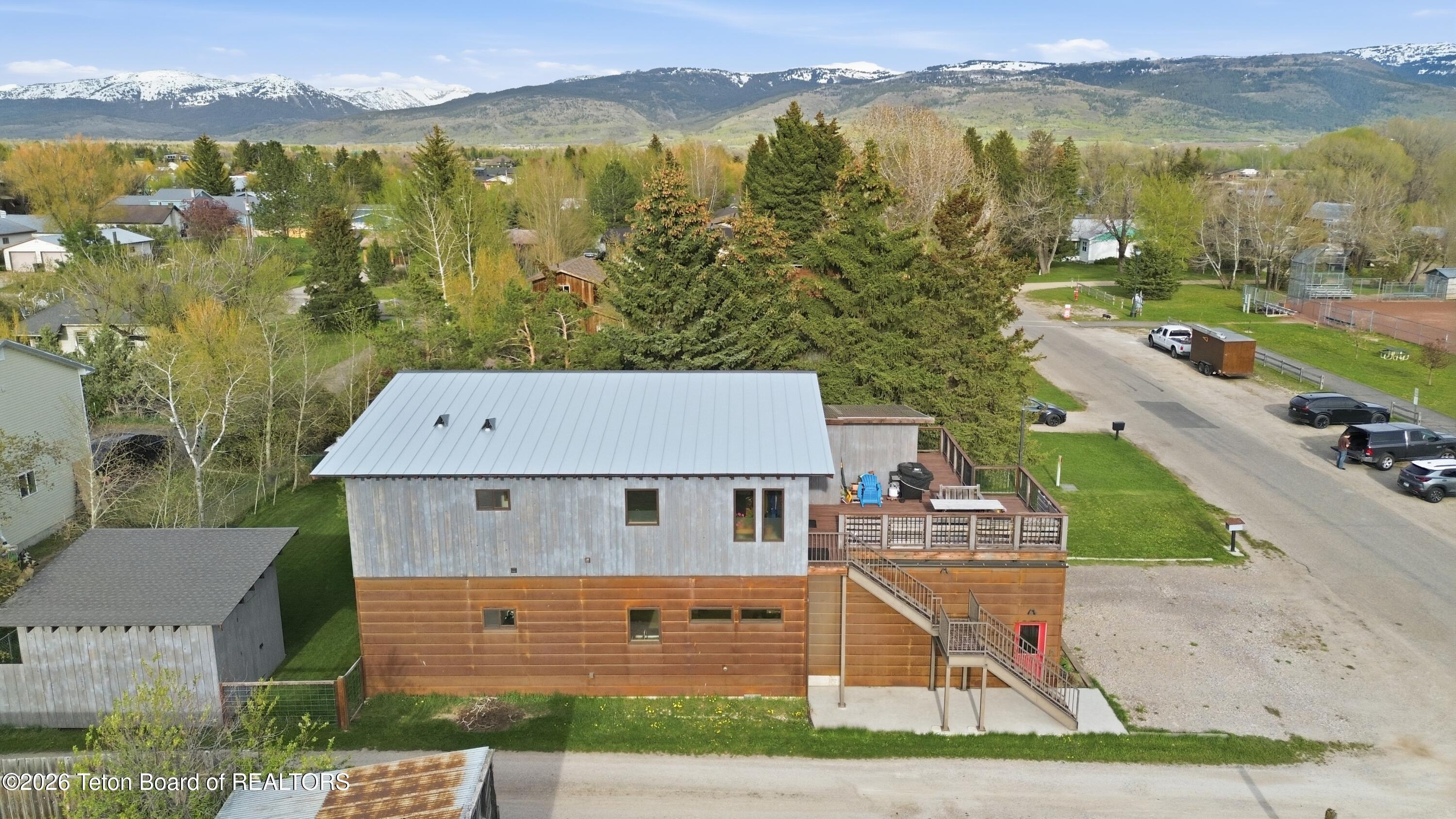 155 E FREMONT Avenue