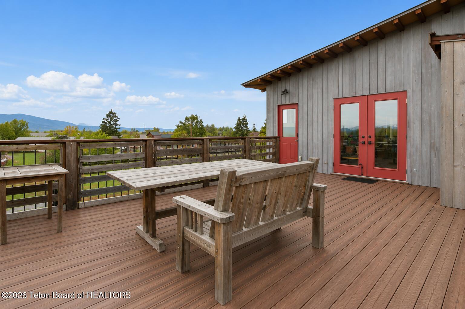 155 E FREMONT Avenue
