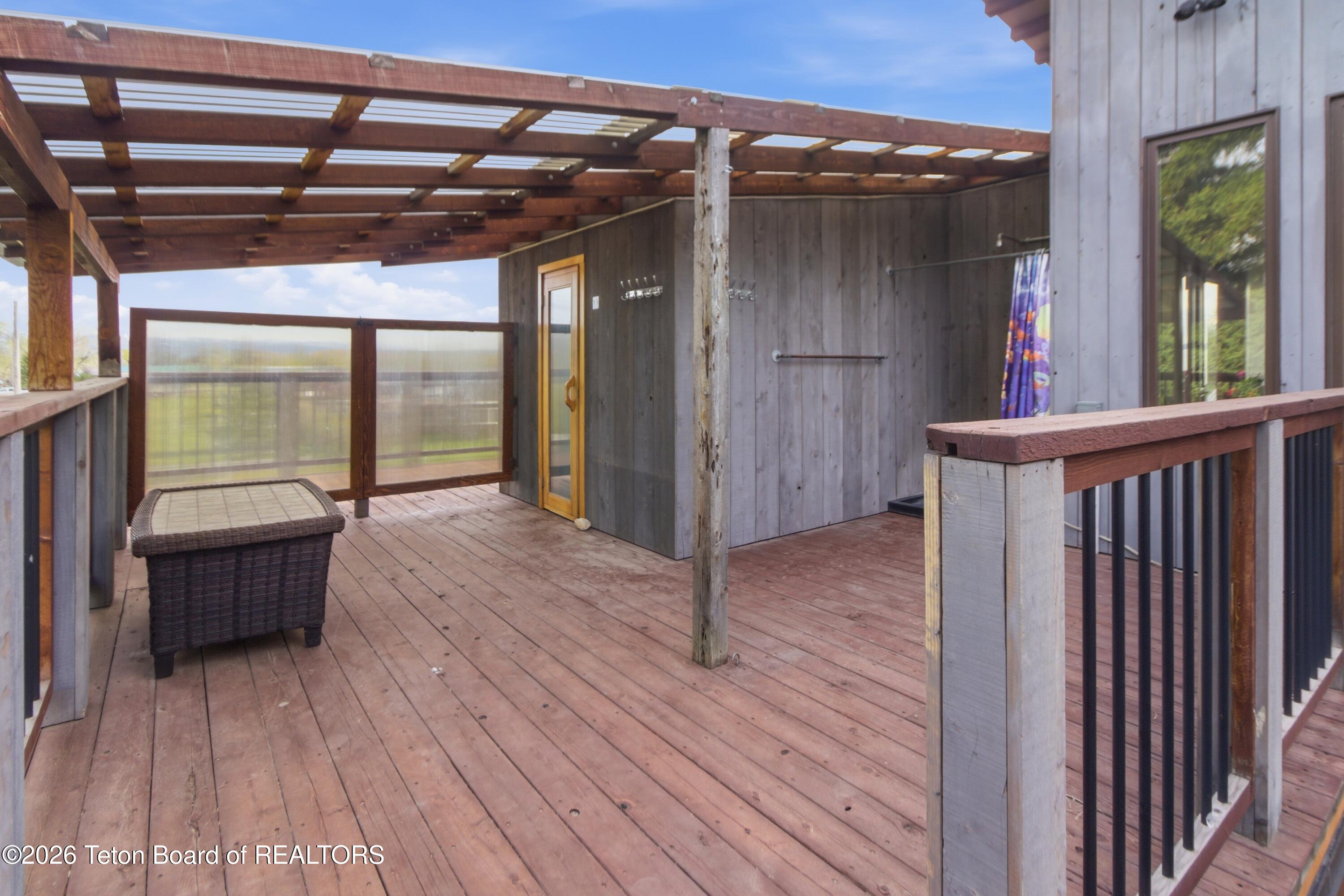 155 E FREMONT Avenue