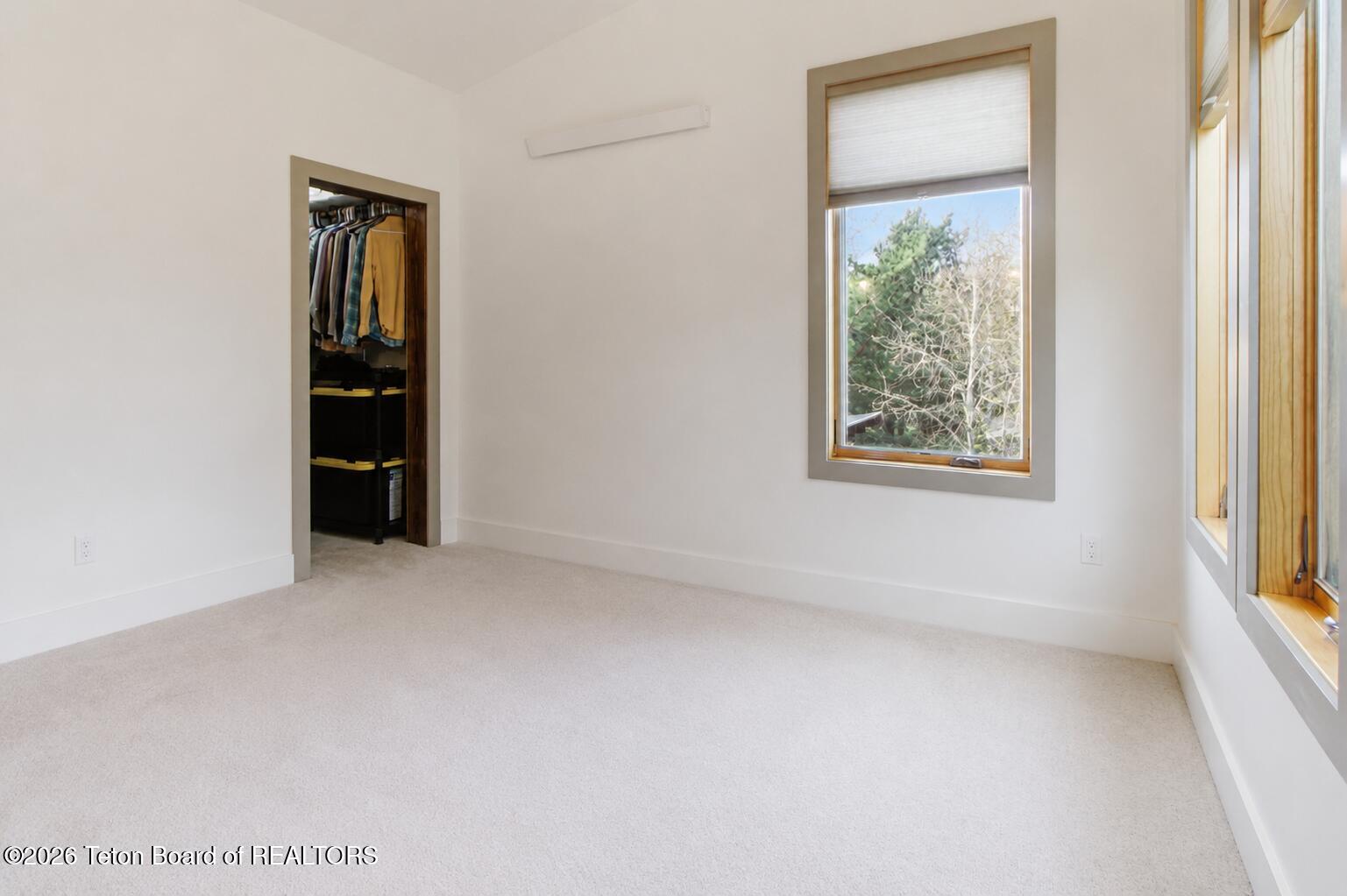 155 E FREMONT Avenue
