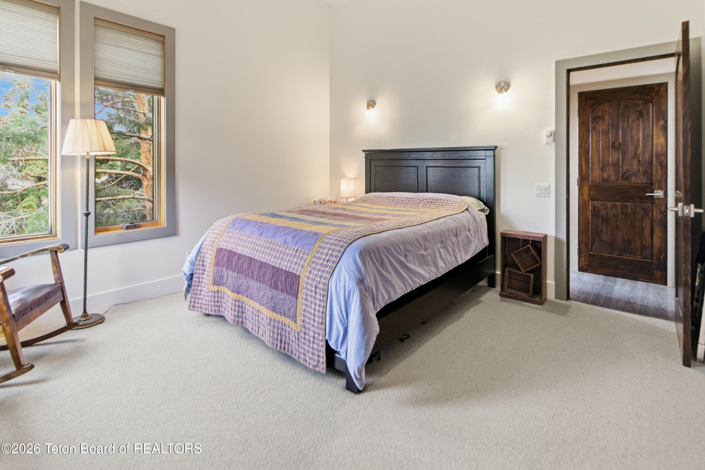 155 E FREMONT Avenue
