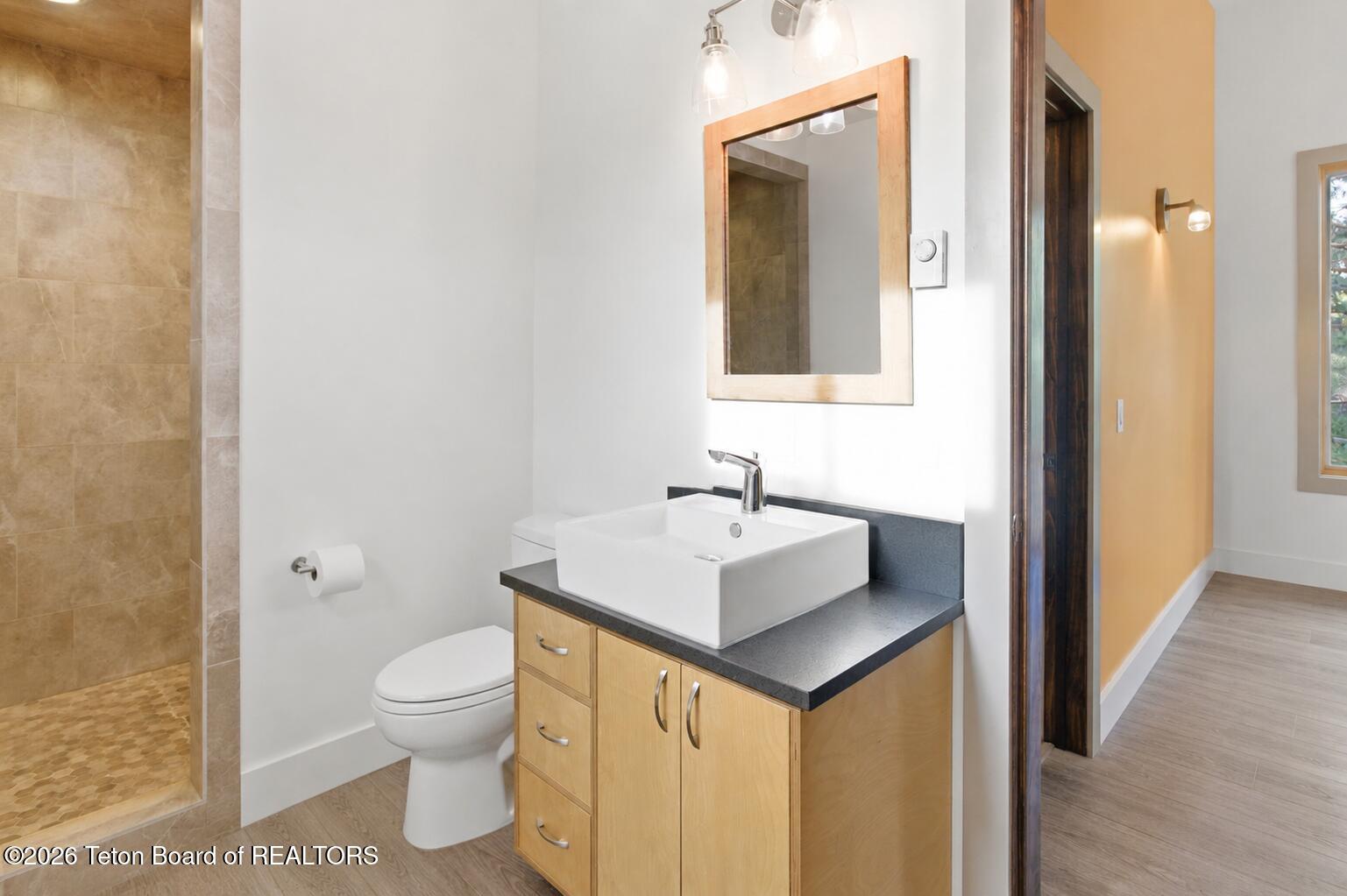 155 E FREMONT Avenue